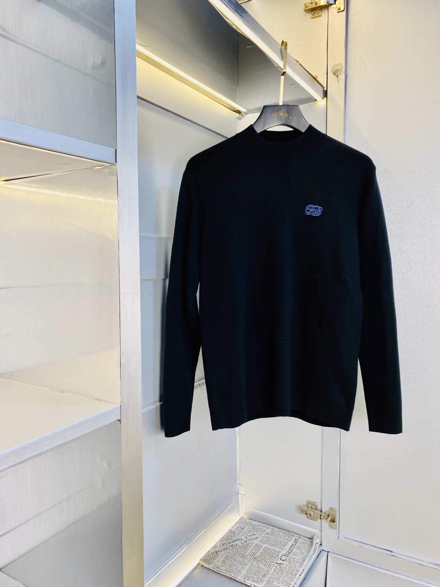 NO:646250,The original item from the official website can wear Dior autumn and winter styles weighing 190 pounds!  New knitted sweater and cardigan. High version and high quality. The original fabric is the same as that of Internet celebrities. Mold customization of hardware accessories. Very comfortable. Super versatile and good-looking. Non-market ordinary version. Compare at will. Quality is absolutely guaranteed. Color pictures and colors. Sizes M-3XL, dior, dior, sweaters, alexander wang19860909官网原单货 可穿190斤迪奥Dior 秋冬款！新款针织毛衣羊毛衫 高版本高品质 原版面料网红明星同款 开模定制五金辅料 感非常舒服 超级百搭好看的一款 非市场普通版本 随意对比 品质绝对保证 颜色图色 尺码M-3XL,,dior,dior,sweaters,alexander wang,Men's clothing