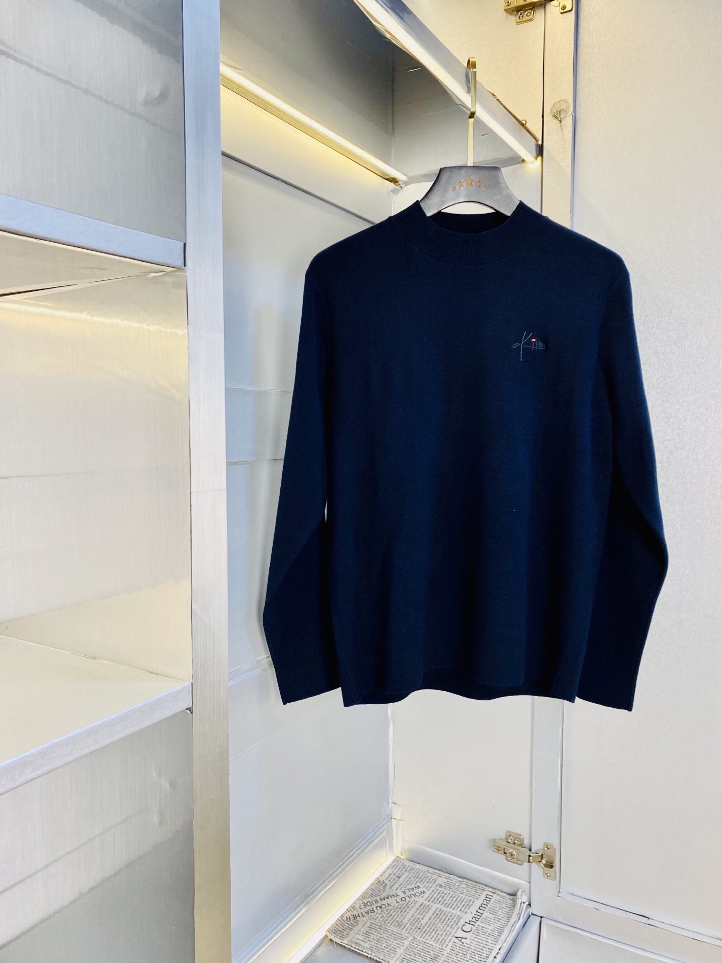 NO:646256,The original item from the official website can be worn in the autumn and winter style of Kiton weighing 190 pounds!  New knitted sweater and cardigan. High version and high quality. Original fabric and the same style as Internet celebrity stars. Open mold to customize hardware accessories. Very comfortable. Super versatile and good-looking. Non-market ordinary version. Compare at will. Quality is absolutely guaranteed. Color pictures and colors. Size M-3XL,,sweaters,alexander wang19860909官网原单货 可穿190斤奇敦Kiton 秋冬款！新款针织毛衣羊毛衫 高版本高品质 原版面料网红明星同款 开模定制五金辅料 感非常舒服 超级百搭好看的一款 非市场普通版本 随意对比 品质绝对保证 颜色图色 尺码M-3XL,,sweaters,alexander wang,Men's clothing