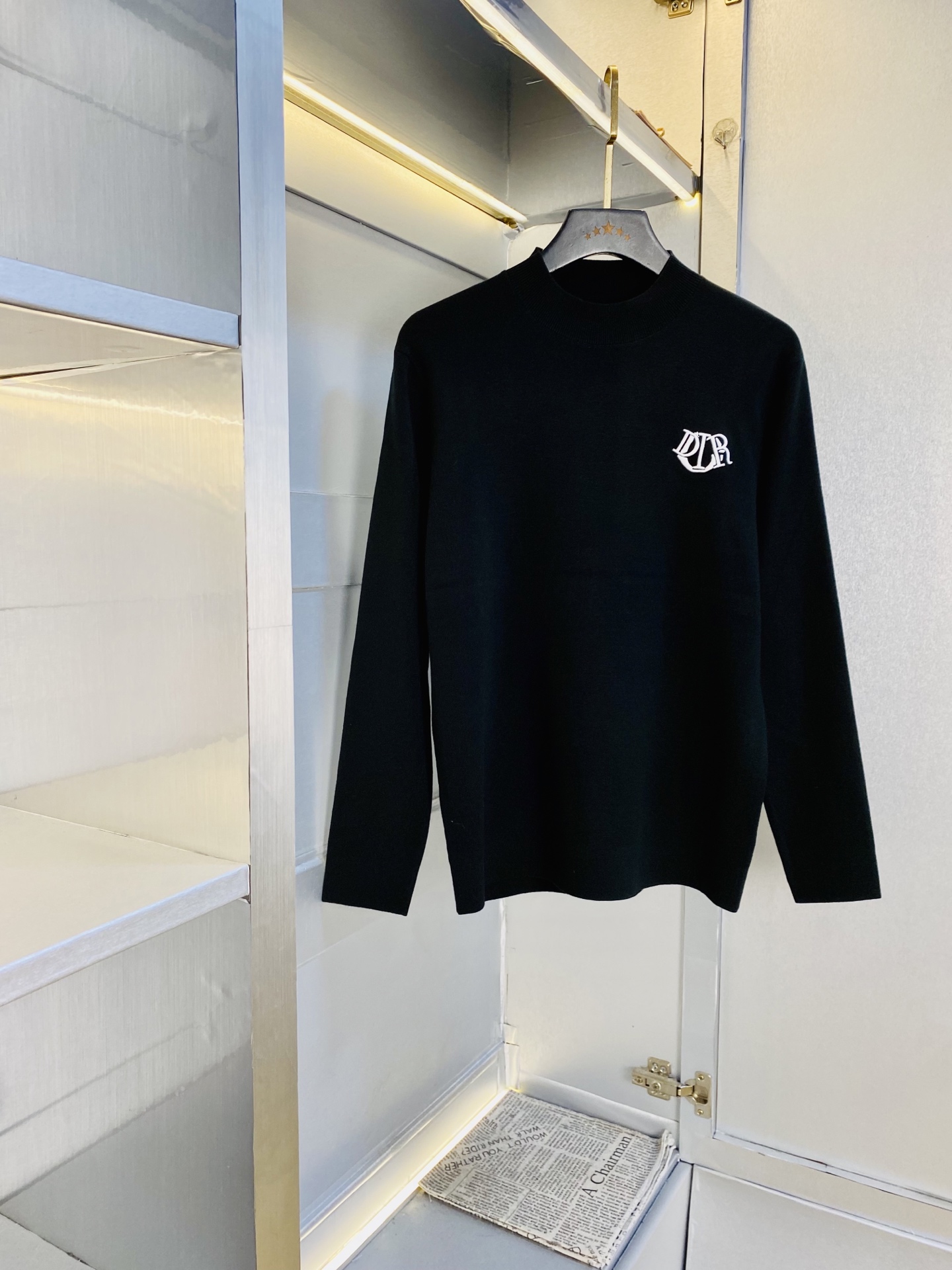 NO:743551,The original item from the official website can wear 190 pounds of Dior 2026 autumn and winter style!  New knitted sweater and cardigan. High version and high quality. The original fabric is the same as that of Internet celebrity stars. Mold customization of hardware accessories. Very comfortable. Super versatile and good-looking. Non-market ordinary version. Compare at will. Quality is absolutely guaranteed. Color pictures and colors. Sizes M-3XL, dior, dior, sweaters,19860909官网原单货 可穿190斤迪奥Dior 2026秋冬款！新款针织毛衣羊毛衫 高版本高品质 原版面料网红明星同款 开模定制五金辅料 感非常舒服 超级百搭好看的一款 非市场普通版本 随意对比 品质绝对保证 颜色图色 尺码M-3XL,,dior,dior,sweaters,,Men's clothing