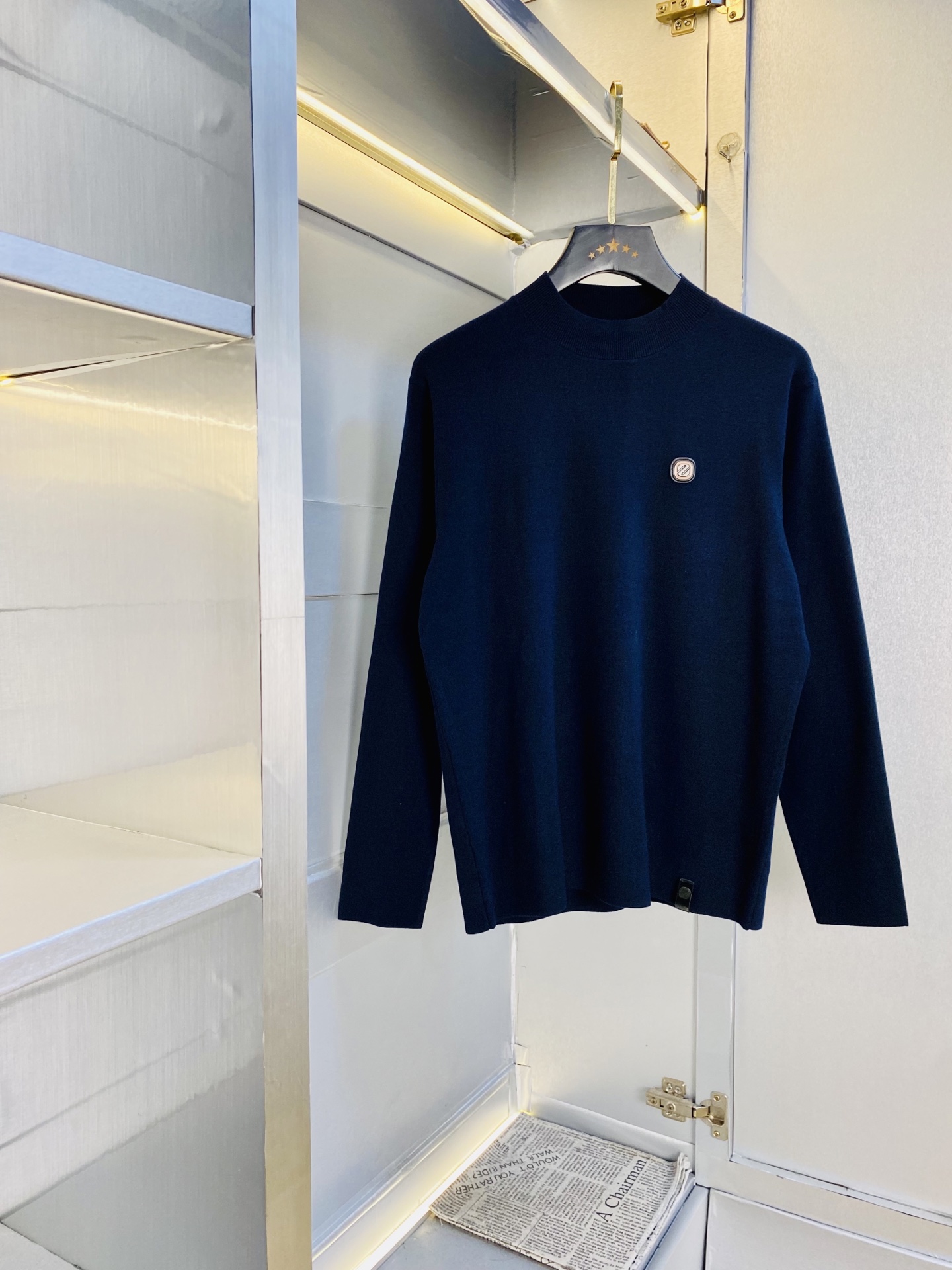 NO:743556,The original item from the official website can wear Zegna 2026 autumn and winter models weighing 190 pounds!  New knitted sweater and cardigan. High version and high quality. The original fabric is the same as that of internet celebrity stars. Mold customization of hardware accessories. Very comfortable. Super versatile and good-looking. Non-market ordinary version. Compare at will. Quality is absolutely guaranteed. Color pictures and colors. Sizes M-3XL,,zegna,sweaters,19860909官网原单货 可穿190斤杰尼亚Zegna 2026秋冬款！新款针织毛衣羊毛衫 高版本高品质 原版面料网红明星同款 开模定制五金辅料 感非常舒服 超级百搭好看的一款 非市场普通版本 随意对比 品质绝对保证 颜色图色 尺码M-3XL,,zegna,sweaters,,Men's clothing