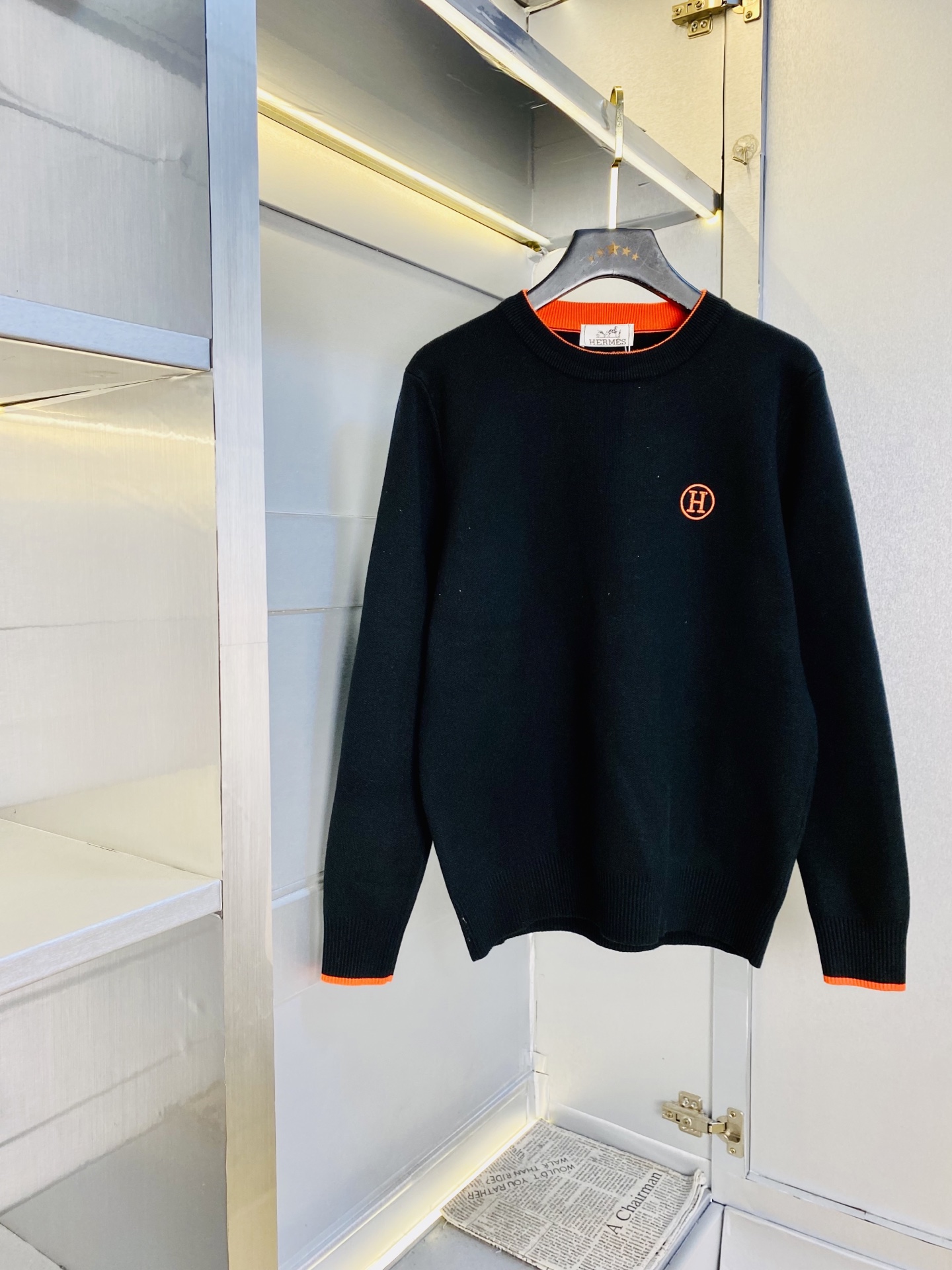 NO:730318,Support replacement after the year!  The original item from the official website can be worn in Gucci 2025 autumn and winter styles!  New knitted sweater and cardigan sweater. High version and high quality. Original fabric and the same style as Internet celebrity stars! Mold customization of hardware accessories. Very comfortable. Super versatile and good-looking. Non-market ordinary version. Compare at will. Quality is absolutely guaranteed. Color pictures and colors. Sizes M-3XL,,gucci,sweaters,19860909支持年后退换！ 官网原单货 可穿斤古奇Gucci 2025秋冬款！新款针织衫羊毛衫毛衣 高版本高品质 原版面料网红明星同款! 开模定制五金辅料 感非常舒服 超级百搭好看 非市场普通版本 随意对比 品质绝对保证 颜色图色 尺码M-3XL,,gucci,sweaters,,Men's clothing