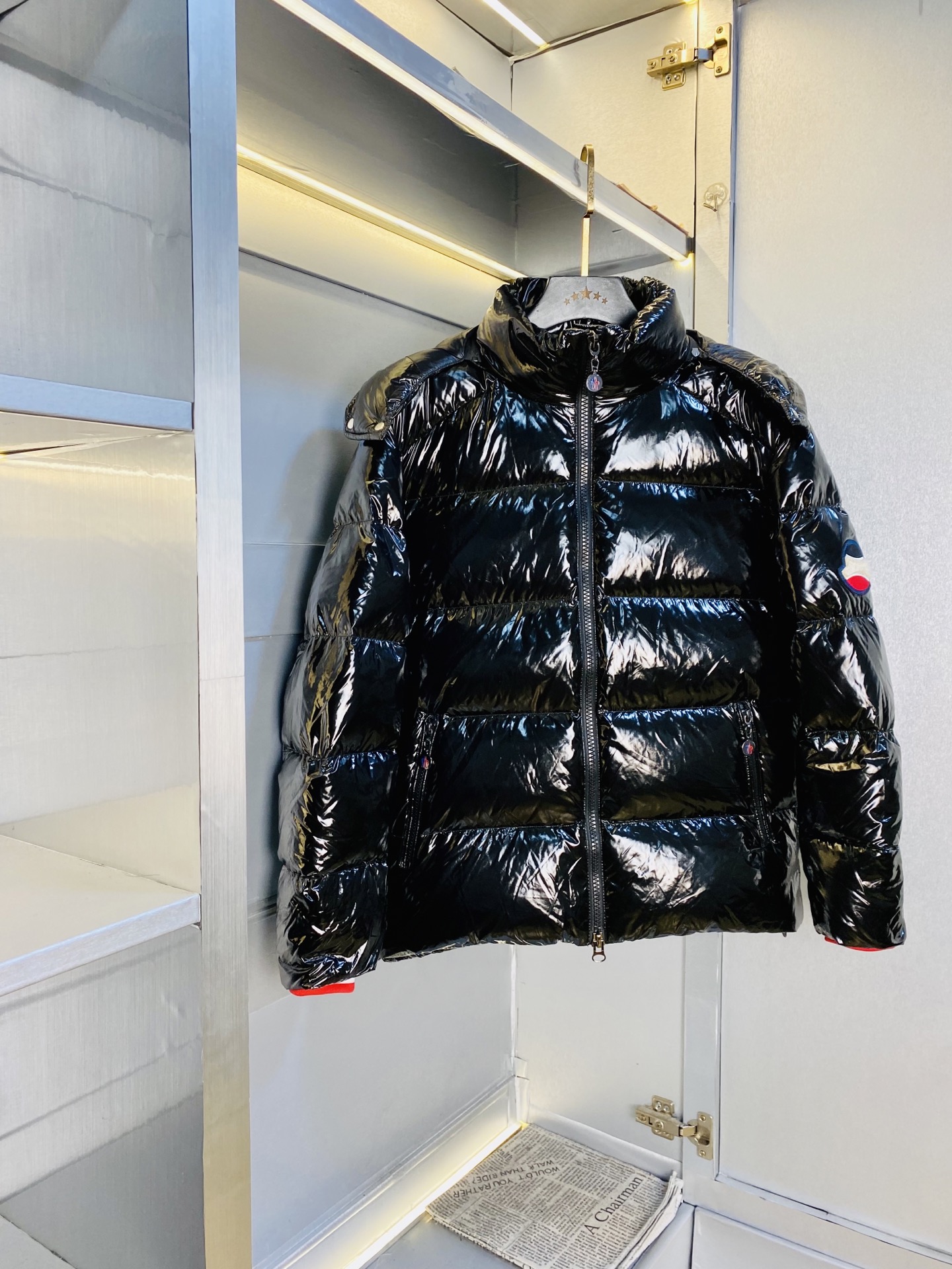 NO:726634,Support replacement after the year!  Original item from the official website. Moncler 2025ss new down jacket can be worn. High version and high quality. The original fabric is the same as the Internet celebrity star. Customized hardware and accessories. Very comfortable. Super versatile and good-looking down jacket. Non-market ordinary version. Feel free to compare. Quality is absolutely guaranteed. Color, picture and color. Size M-3XL,, Moncler, jackets & coats, down jacket,19860909支持年后退换！ 官网原单货 可穿斤蒙口Moncler 2025ss新款羽绒服外套 高版本高品质 原版面料网红明星同款 开模定制五金辅料 感非常舒服 超级百搭好看的一款羽绒外套 非市场普通版本 随意对比 品质绝对保证 颜色图色 尺码M-3XL,,Moncler,jackets & coats,down jacket,,Men's clothing