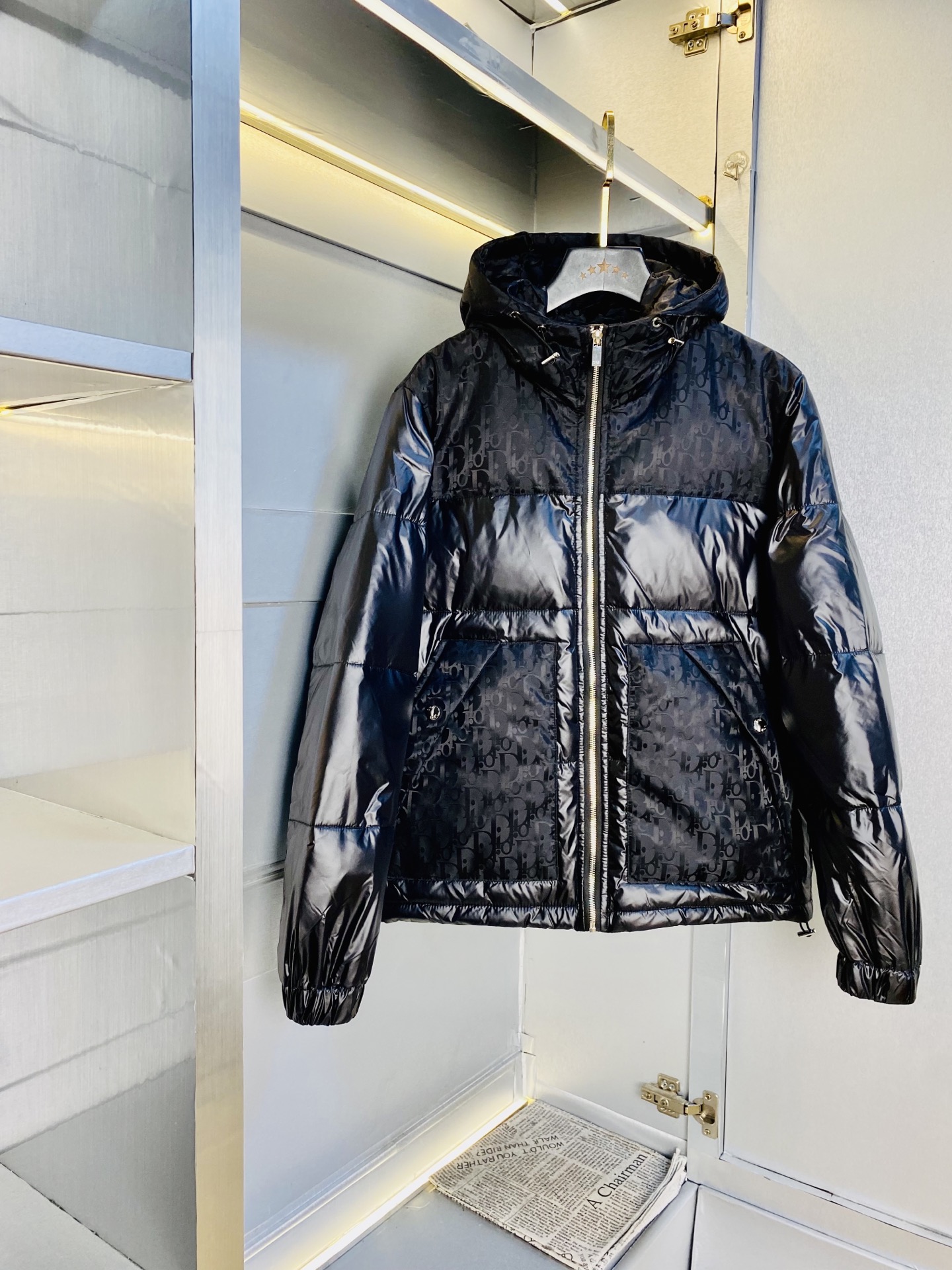 NO:650912,Original item from the official website. Can wear 200 pounds of Dior's new ss down jacket. High version and high quality. Original fabric, the same style as Internet celebrity stars. Open mold to customize hardware accessories. Very comfortable. Super versatile and good-looking down jacket. Non-market ordinary version. Compare at will. Quality is absolutely guaranteed. Color pictures and colors. Size M-3XL, dior, dior, jackets & coats, down jacket, alexander wang19860909官网原单货 可穿200斤迪奥Dior ss新款羽绒服外套 高版本高品质 原版面料网红明星同款 开模定制五金辅料 感非常舒服 超级百搭好看的一款羽绒外套 非市场普通版本 随意对比 品质绝对保证 颜色图色 尺码M-3XL,,dior,dior,jackets & coats,down jacket,alexander wang,Men's clothing