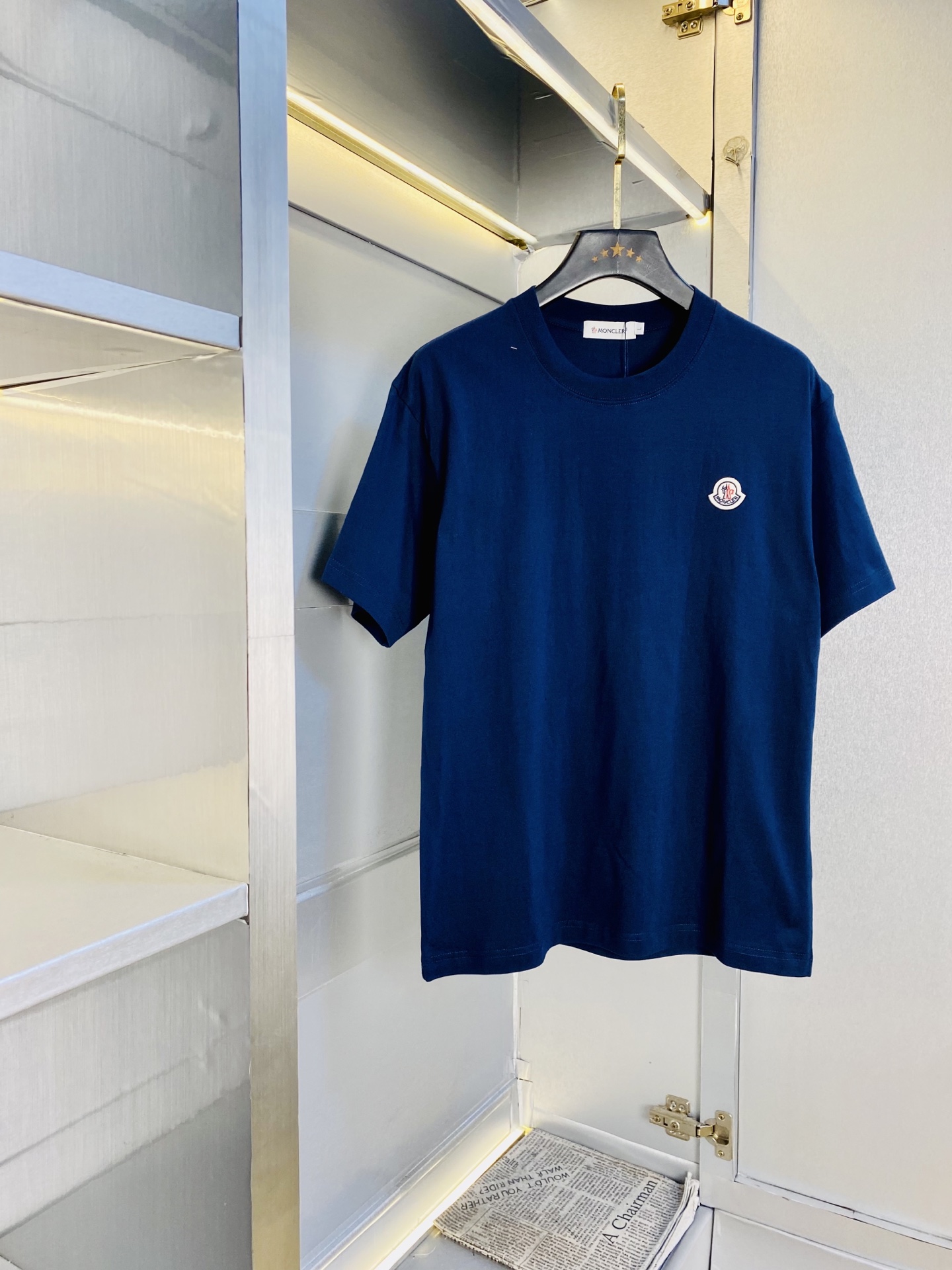 NO:730297,Support replacement after the year!  Wearing 220 pounds, Good news for fat people, Moncler for couples with mouths, original order quality, 2026 latest round neck short-sleeved T-shirt, selected counter custom-made top-grade mercerized cotton imported fabrics, all details are perfectly made, 1:1 replica, 100% authentic, original hardware, high-end customized accessories, original factory label, the upper body effect is amazing!  The size is too large S-3XL (175/150 pounds wear L),,Moncler,T-shirt,tees,t-shirt,19860909支持年后退换！ 穿220斤 胖子福音 情侣装蒙口Moncler 原单品质 2026最新款圆领短袖T恤 精选专柜订制顶级丝光棉进口面料 所有细节做工完美1比1复刻 还原正品百分百 原版五金 高端订制辅料 原厂原标 上身效果超赞！码数偏大S-3XL（175/150斤穿L）,,Moncler,T-shirt,tees，t-shirt,,Men's clothing