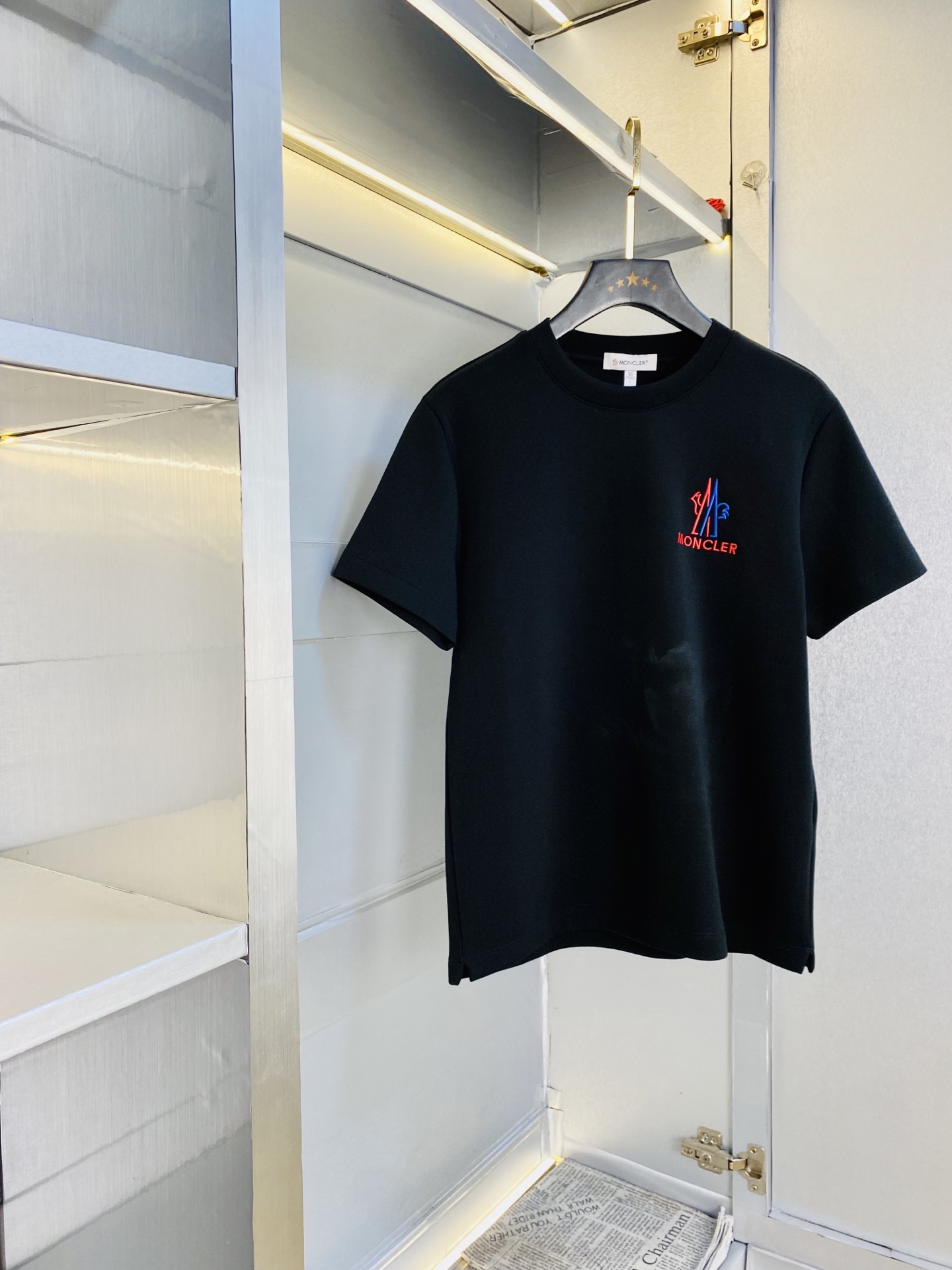 NO:712082,Support replacement after the year!  Wearing 210 pounds, fat man's gospel, thickened short-sleeved, muzzled Moncler, original order quality, 2026 latest model, autumn and winter short-sleeved sweatshirt, short-sleeved, selected counter custom-made top-grade mercerized space cotton imported fabric, all details are perfectly made, 1:1 replica, 100% authentic, original hardware, high-end customized accessories, original factory and original label, the upper body effect is amazing!  Size M-4XL,,Moncler,hoodie,sweatshirts,T-shirt,19860909支持年后退换！ 穿210斤 胖子福音 加厚短袖蒙口Moncler 原单品质 2026最新款 秋冬短袖卫衣短袖 精选专柜订制顶级丝光太空棉进口面料 所有细节做工完美1比1复刻 还原正品百分百 原版五金 高端订制辅料 原厂原标 上身效果超赞！码数M-4XL,,Moncler,hoodie,sweatshirts,T-shirt,,Men's clothing