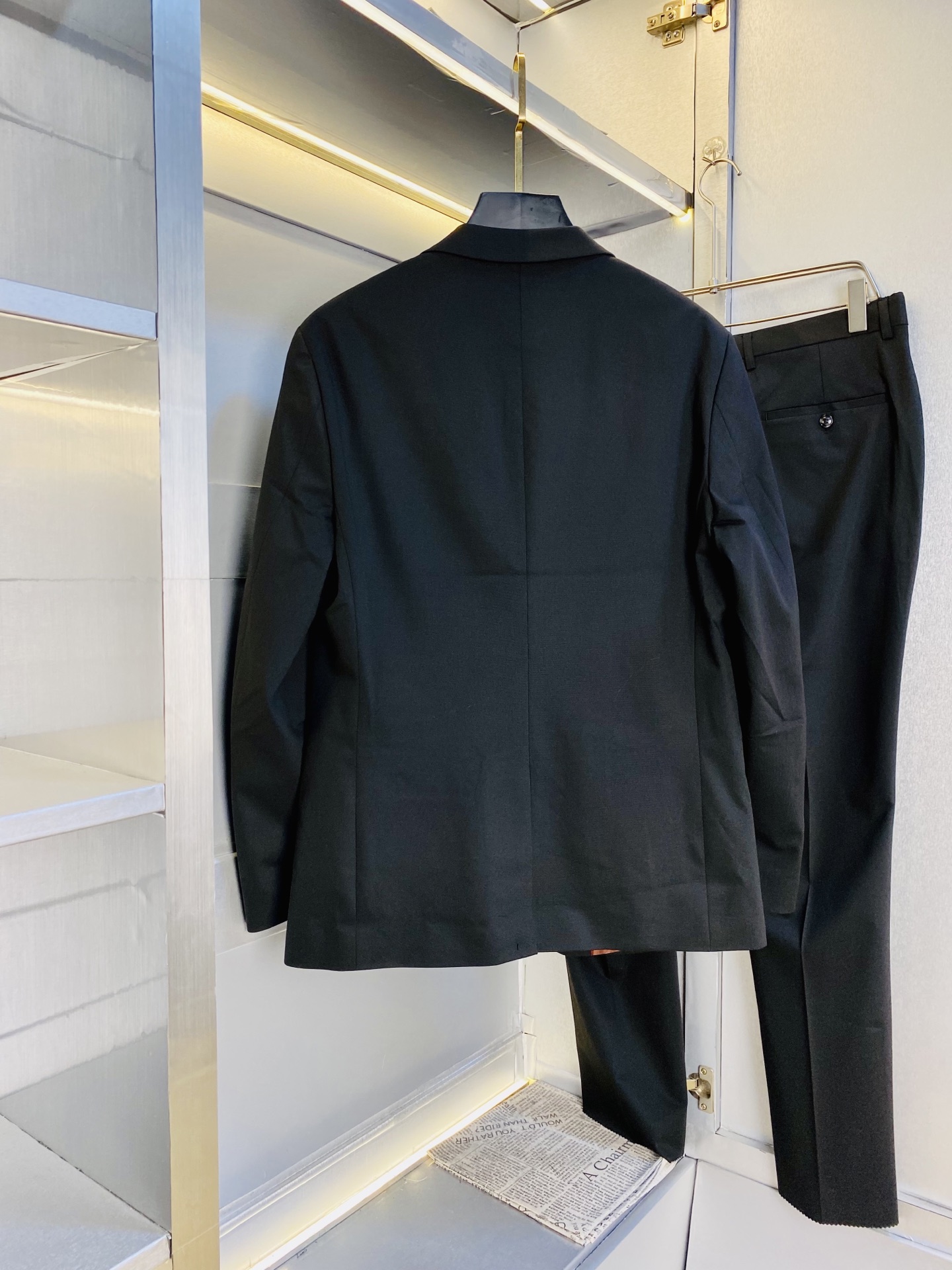 支持年后退换！ 整套P680 官网原单货 可穿220斤🔥杰尼亚Zegna 2025秋冬款！新款西装外套西装套装西服套装礼服套装 三标齐全 带洗水唛⚠高版本⚠高品质 ⚠原版面料⚠网红明星同款!

开模定制五金辅料  感非常舒服  超级百搭好看
非市场普通版本 随意对比 品质绝对保证
颜色：图色
尺码：M-4XL (175/130斤穿M)