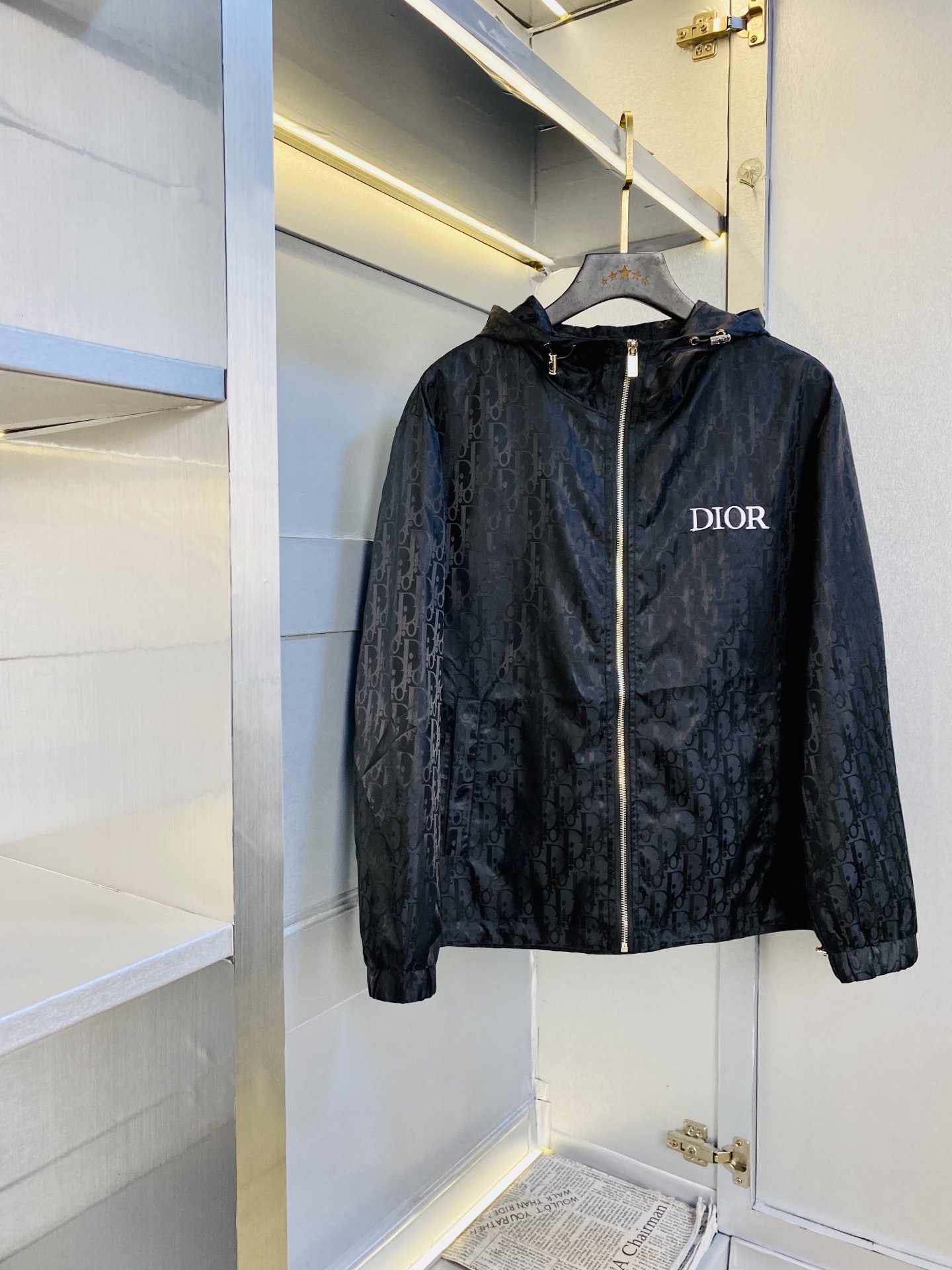 NO:839271,The original item from the official website can wear 200 pounds of Dior 2026 spring style!  New coat, jacket and windproof coat. High version and high quality. Original fabric, the same style as Internet celebrity stars. Open mold to customize hardware accessories. Very comfortable. Super versatile and good-looking coat. Non-common version in the market. Compare at will. Quality is absolutely guaranteed. Color pictures and colors. Sizes M-3XL, dior, dior, jackets & coats, jackets & coats,19860909官网原单货 可穿200斤迪奥Dior 2026春款！新款外套夹克防风衣 高版本高品质 原版面料网红明星同款 开模定制五金辅料 感非常舒服 超级百搭好看的一款外套 非市场普通版本 随意对比 品质绝对保证 颜色图色 尺码M-3XL,,dior,dior,jackets & coats,jackets & coats,,Men's clothing