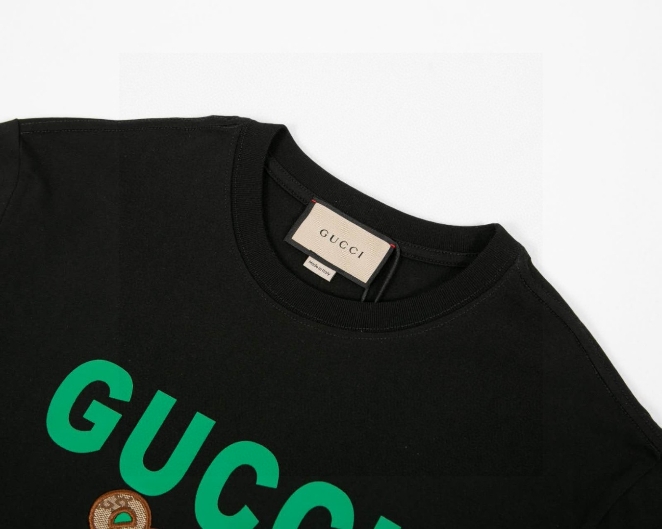 Gucci Camiseta Estampada con Oso de Peluche para Mujer - Colección 2025 4 a1749048421680 5876