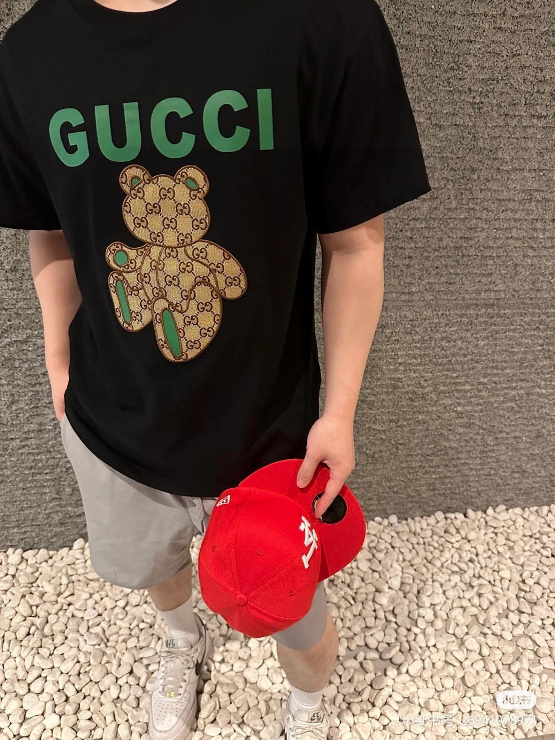 Gucci Camiseta Estampada con Oso de Peluche para Mujer - Colección 2025 15 a1749048424088 6644