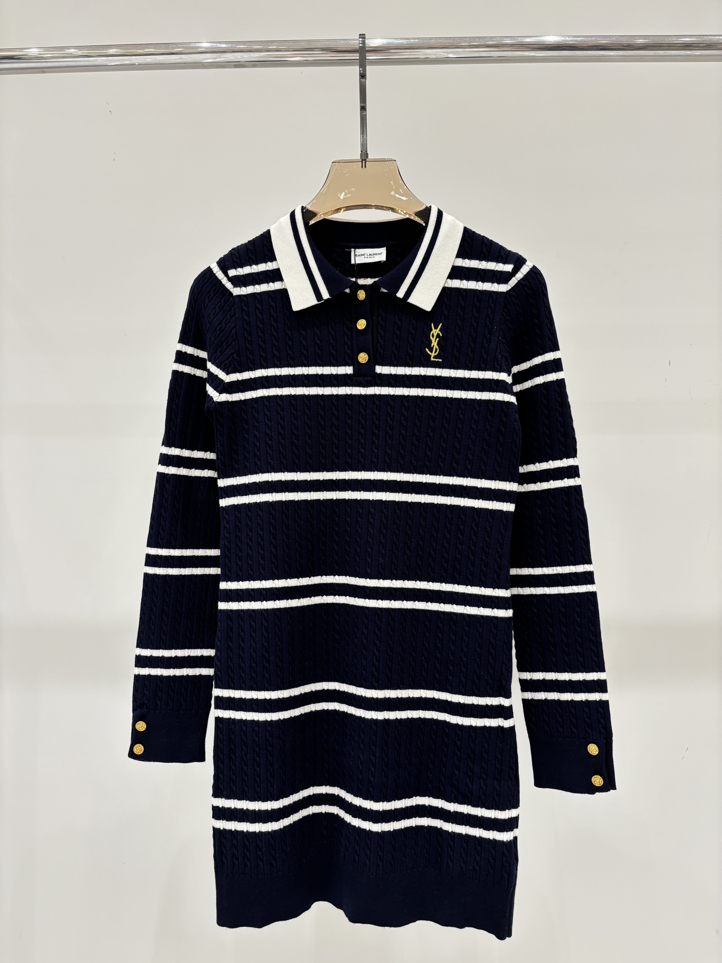 NO:453512,Saint Laurent Dress｜25 Spring and Summer New Lapel Letter Logo Embroidery Stripe Contrast Color Casual Knitted Dress, saint laurent, skirts, alexander wang19860909圣罗兰连衣裙｜25春夏新款翻领字母logo刺绣条纹撞色休闲针织连衣裙,,saint laurent,skirts,alexander wang,Women's clothing