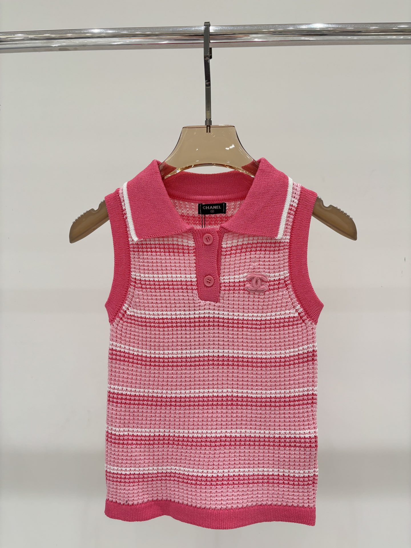 NO:457666,Xiaoxiang vest｜25 summer new lapel letter logo three-dimensional jacquard stripes contrasting color casual knitted vest, alexander wang19860909小香背心｜25夏季新款翻领字母logo立体提花条纹撞色休闲针织背心,,alexander wang,Women's clothing