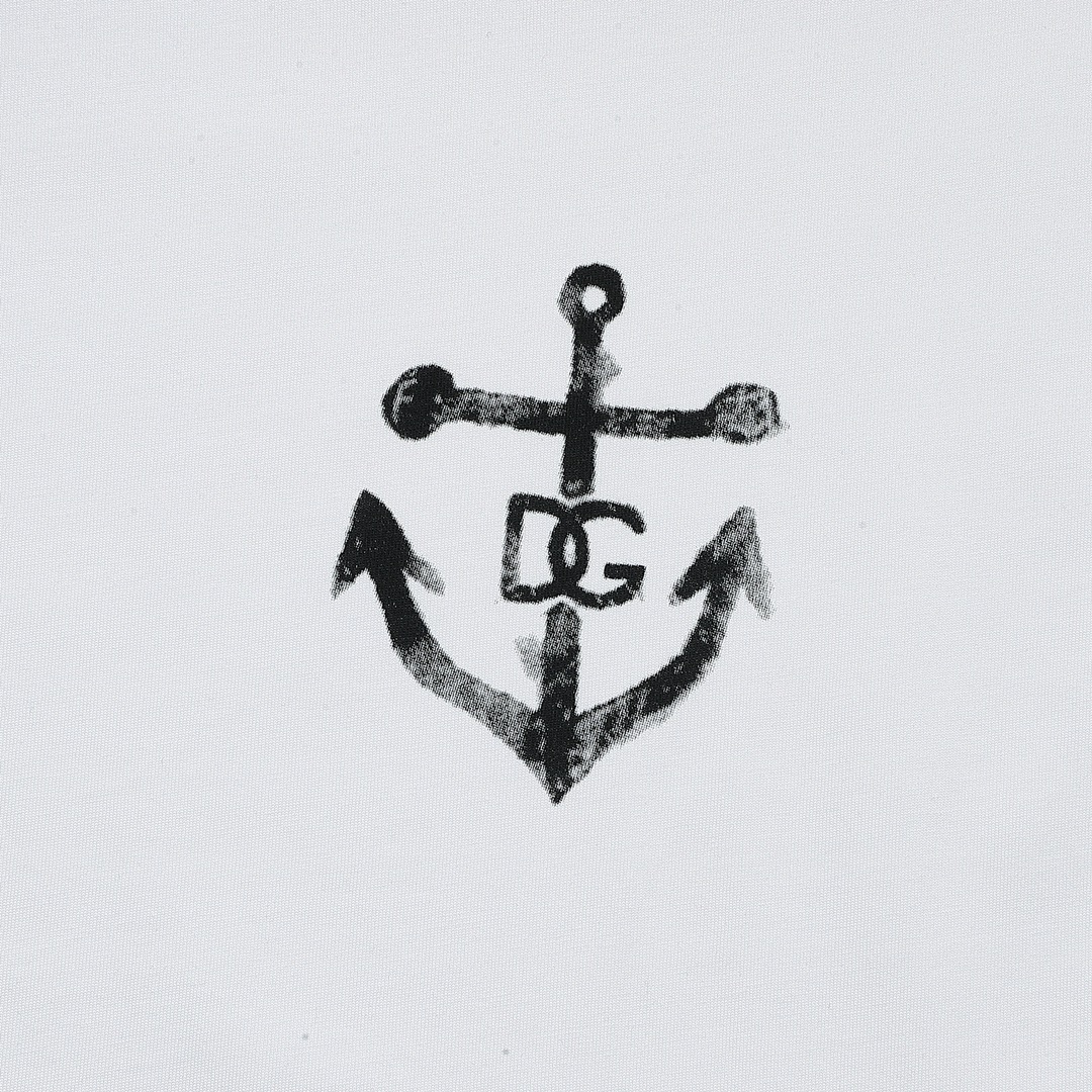 新款上新杜嘉班纳DG/杜嘉班纳DG字母航海系列印花Logo标识精致升级灵感源自八十年代复古印花原版面料官