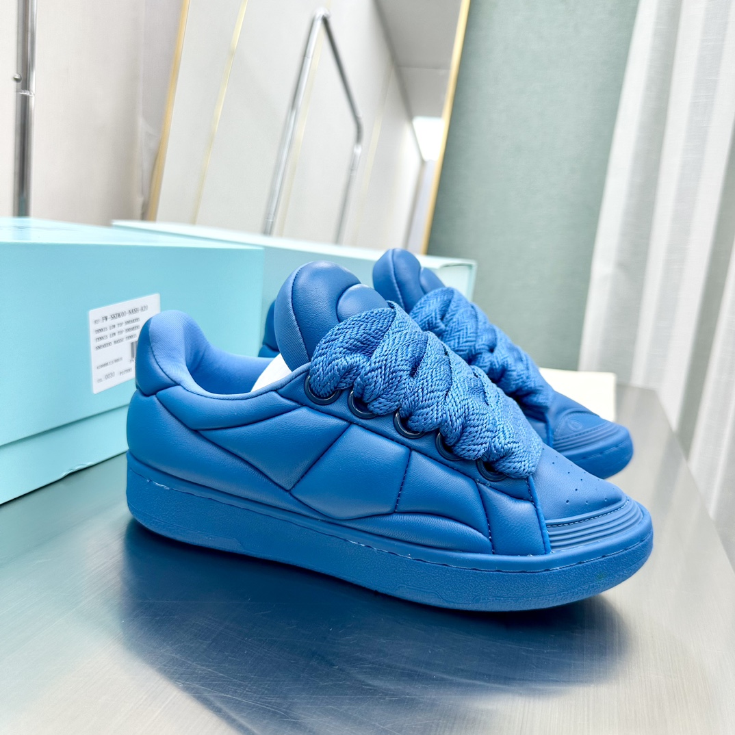 NO:172538,Couple model 