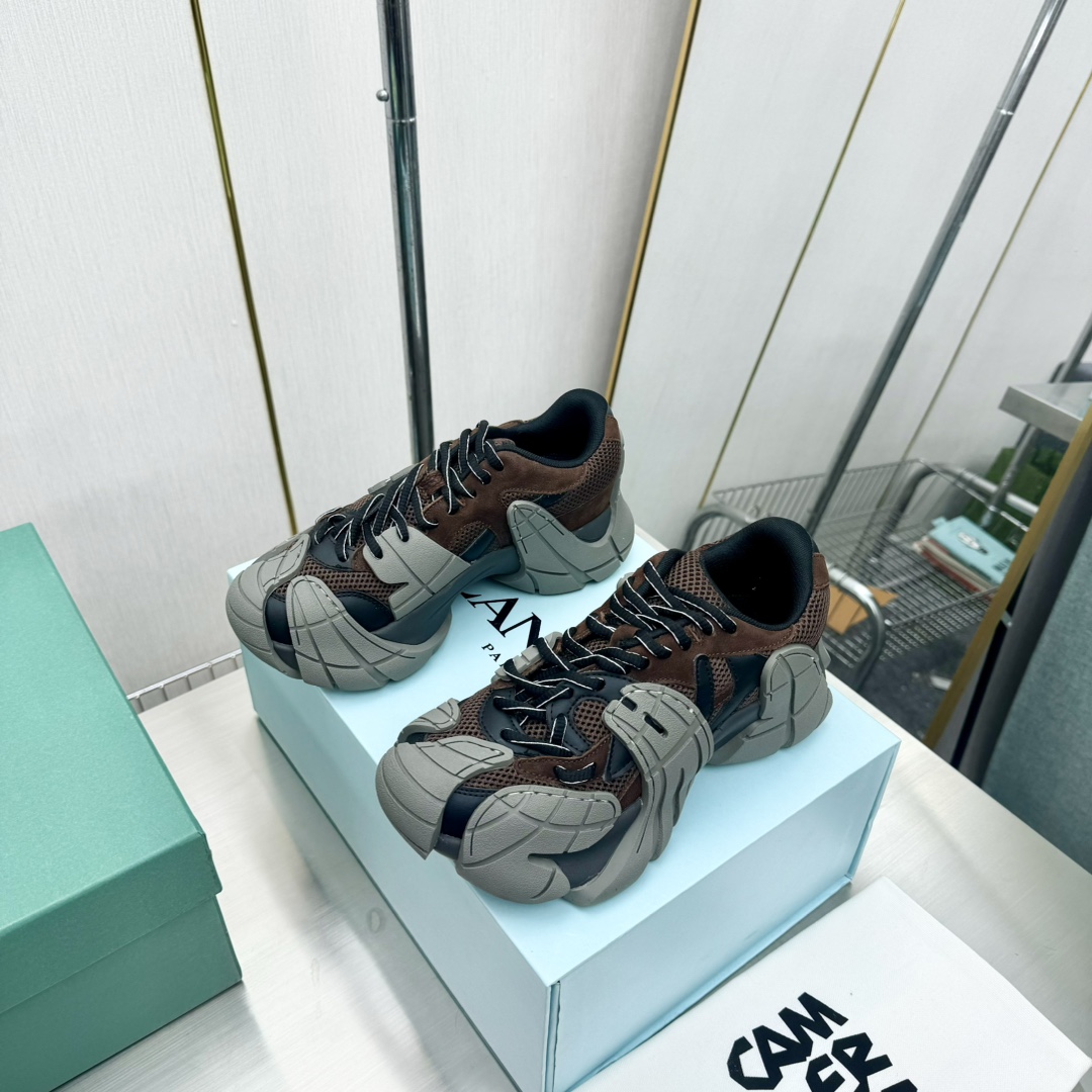 Fashionable Footwear: Camperlab’s Futuristic Shoe Collection for Men and Women - 图片 3