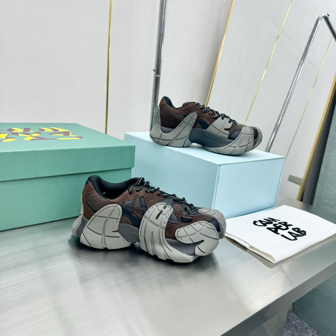 Fashionable Footwear: Camperlab’s Futuristic Shoe Collection for Men and Women - 图片 6