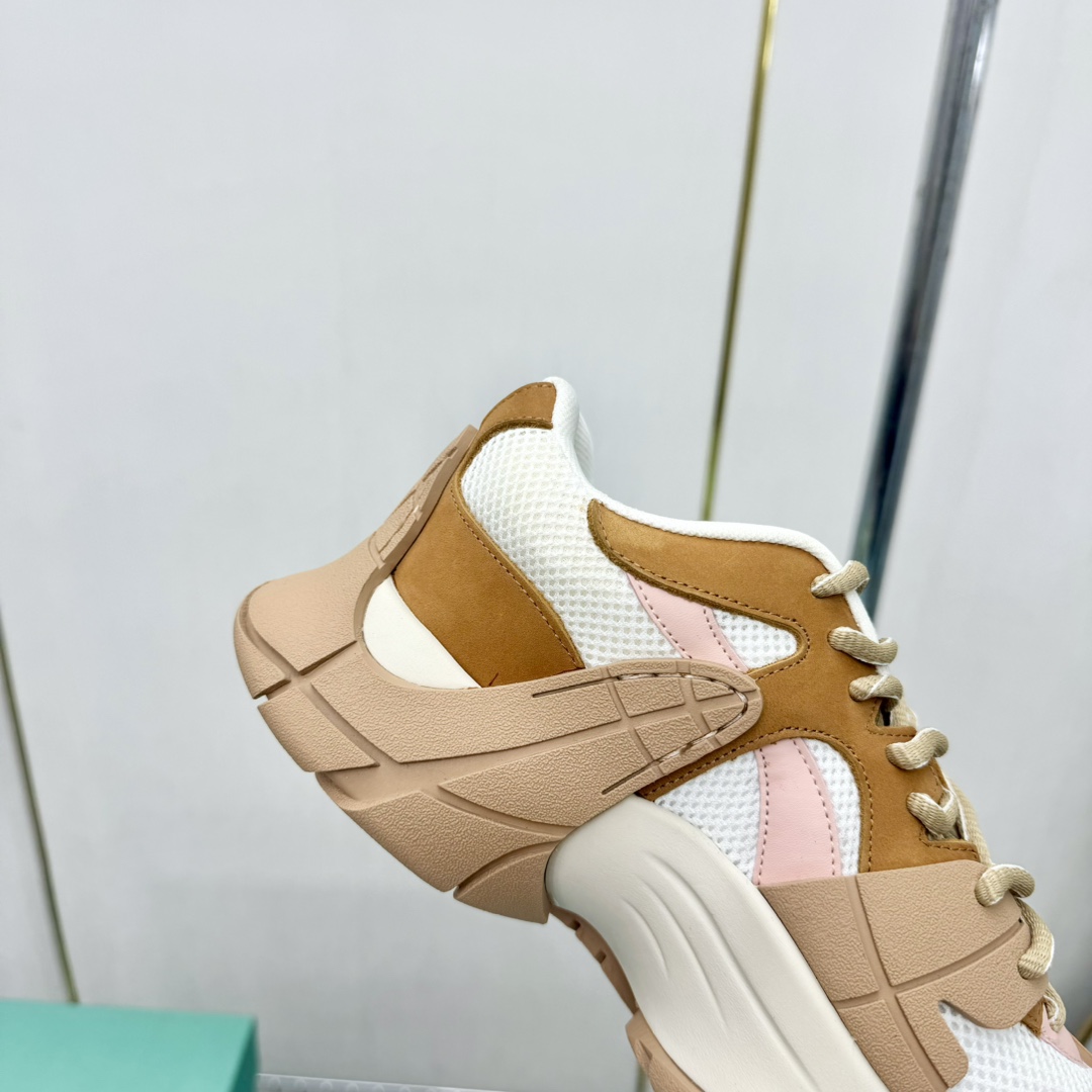 Fashion Review: Camperlab’s Stylish Shoes for Women and Men, Ages 35-45 - 图片 9