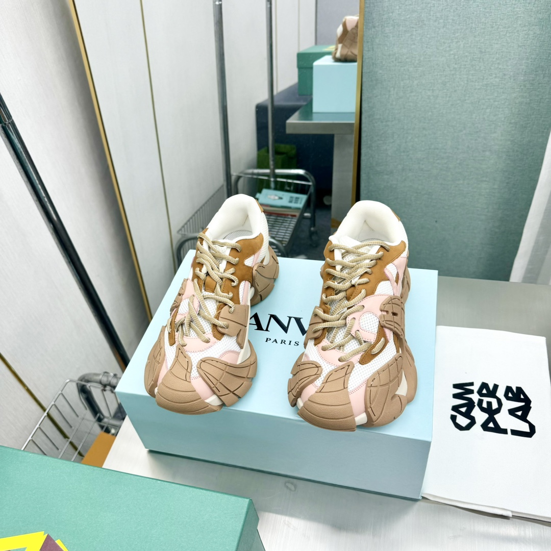 Fashion Review: Camperlab’s Stylish Shoes for Women and Men, Ages 35-45 - 图片 3