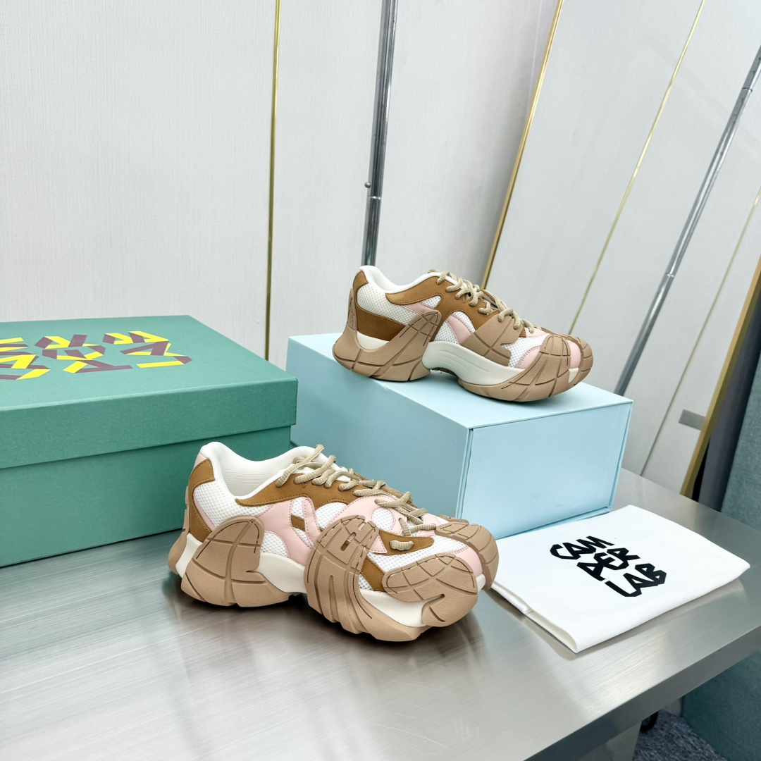 Fashion Review: Camperlab’s Stylish Shoes for Women and Men, Ages 35-45 - 图片 7