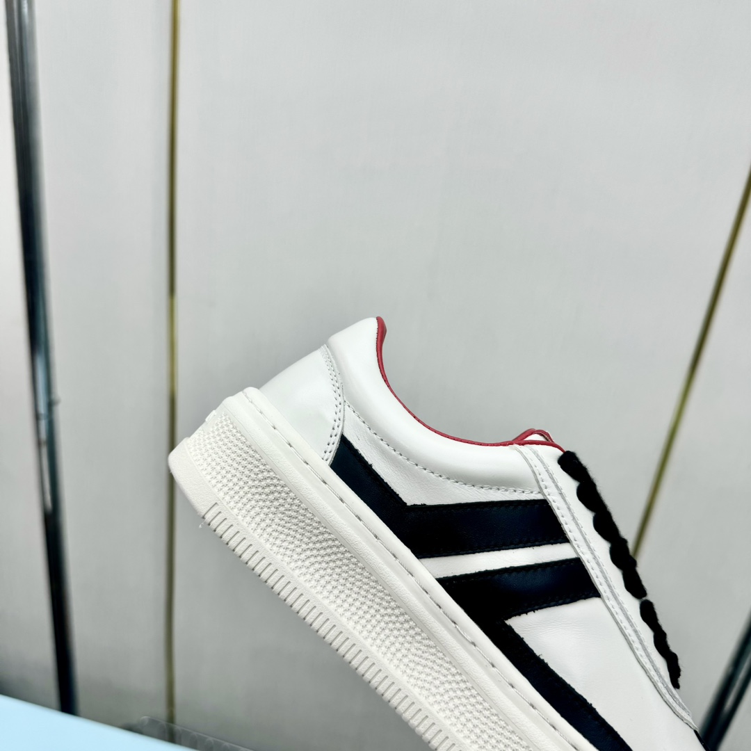 Plant Price: $650, Van with Four Colorful Hairs, LANVIN LAB x FUTURE Same-Sex Cash Leisure Shoes. - 图片 6