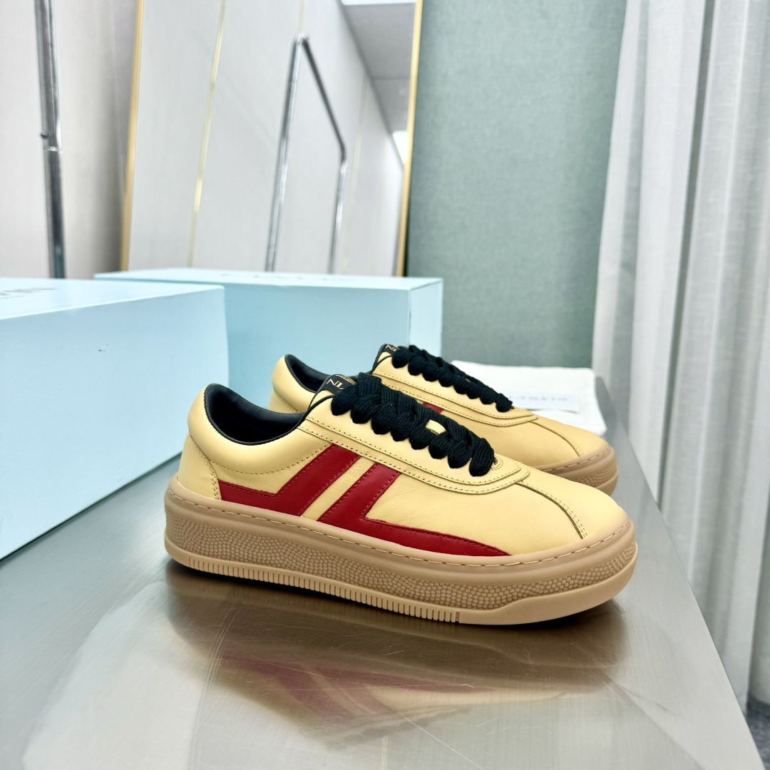 Colorful Van Shoes at Plant P. 650: LANVIN LAB x FUTURE Same-Sex Cash Leisure Shoes