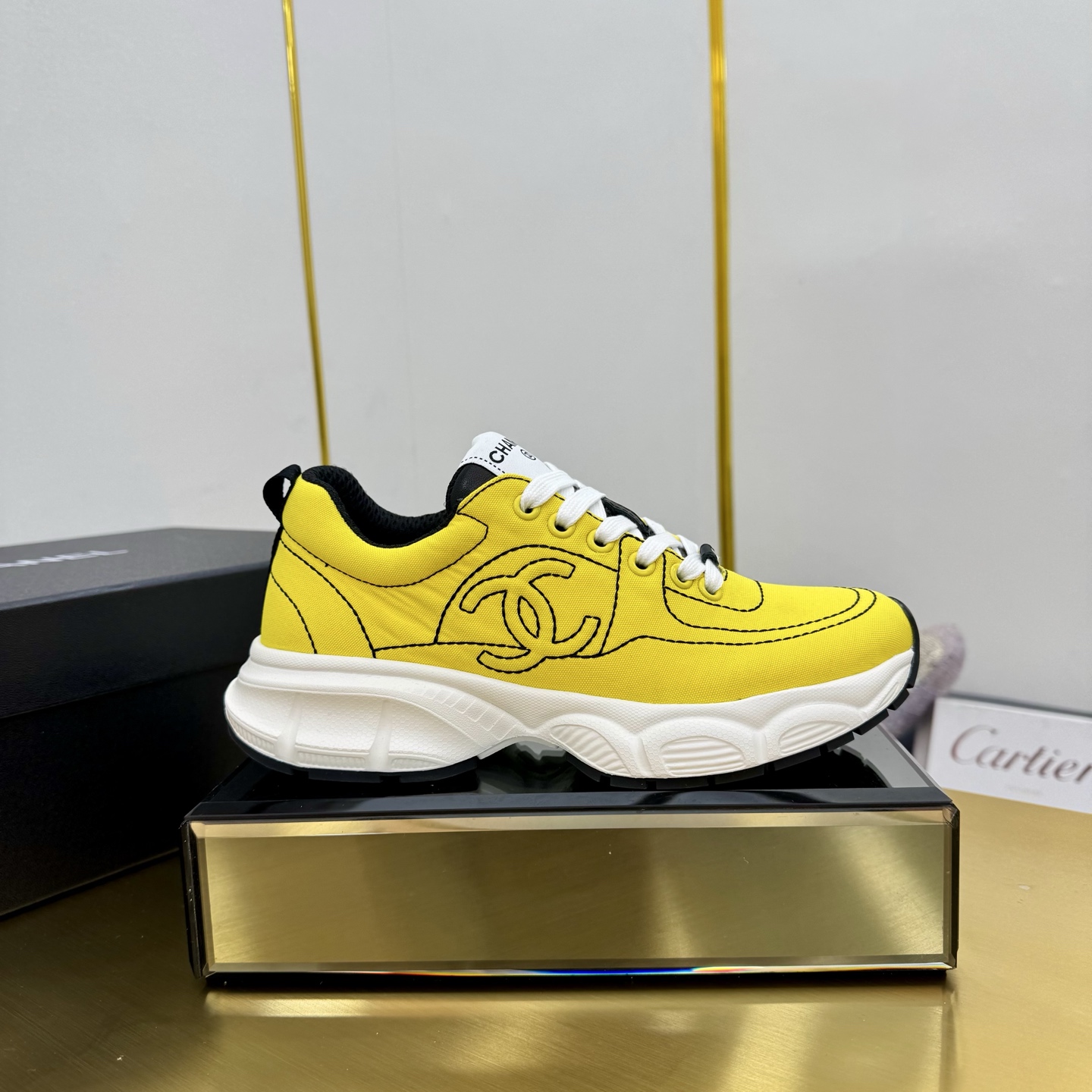 NO:404185,Upgraded version, upgraded version, upgraded version!  No refutation accepted!  !  !  !  Chanel Chanel dad shoes, men and women couples style - 2025 counter top casual sneakers This classic design; the upper has a variety of craftsmanship and electric embroidery styles; the sole is fashionable and sporty; it is an extraordinary and has incorporated a variety of color matching elements... The diversified mix and match is very beautiful and versatile, casual, fashionable, sports, and outdoors can be taken into account... Go material The upper uses original imported top layer silk cowhide + original tarp + original top layer cowhide The inner uses original sheepli + net Outsole based on original TPU combination sole The counter is boutique packaging for women 35–41, casual shoes/sports shoes, chanel, chanel, sneakers, cowhide19860909升级版,升级版,升级版！不接受反驳！！！！ Chanel香奈儿老爹鞋,男女情侣款——2025专柜顶级休闲款运动鞋 这款经典设计；鞋面多种工艺电绣的风格；大底却时尚运动；不平凡的拥入了多种配色元素…… 多元化混搭非常好看百搭,休闲,时尚,运动,户外都能兼顾…… Go 材料 鞋面采用 原版进口头层丝绸牛皮+原版防水布+原版头层牛皮 内里采用 原版羊里+网 大底根据 原版TPU组合大底 专柜精品包装全套女35–41,休闲鞋/运动鞋,chanel,chanel,sneakers,cowhide,Women's Shoes