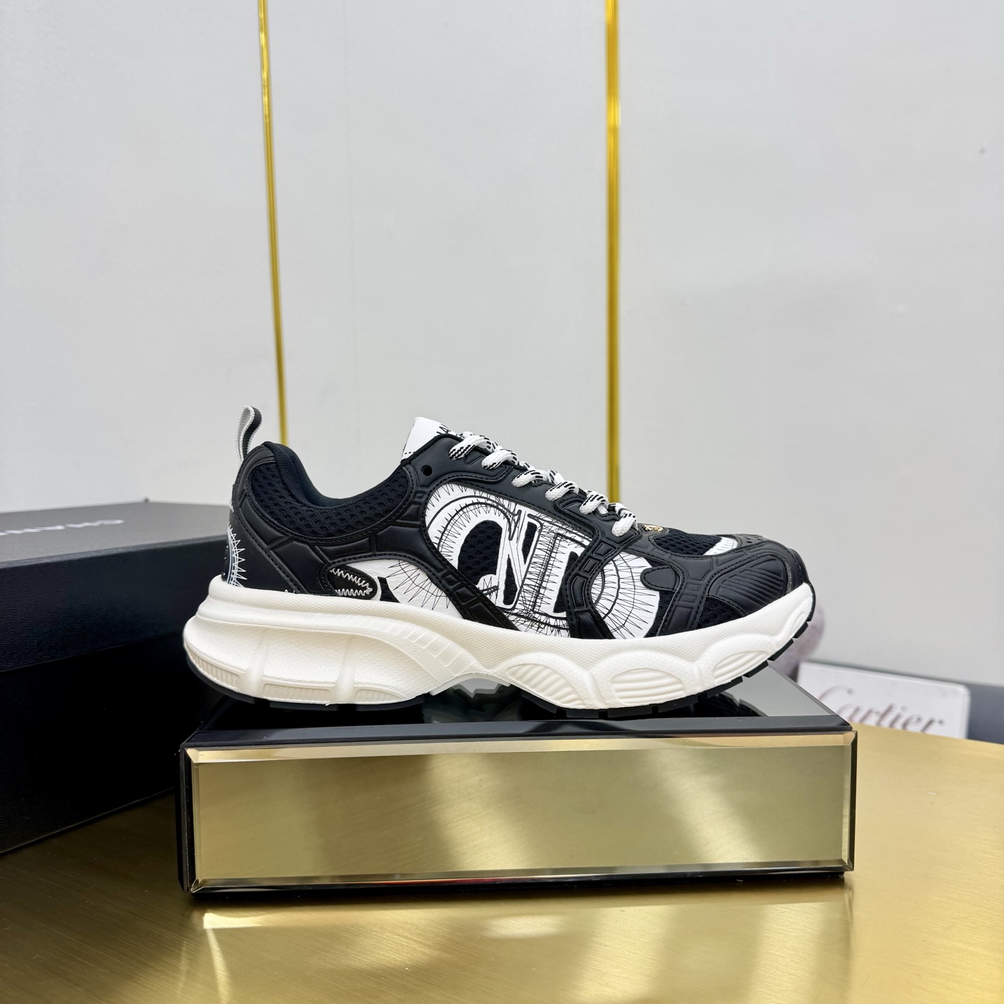 NO:404196,Upgraded version, upgraded version, upgraded version!  No refutation accepted!  !  !  !  Chanel Chanel dad shoes, men and women couples style - 2025 counter top casual sneakers This classic design; the upper has a variety of craftsmanship and electric embroidery styles; the sole is fashionable and sporty; it is an extraordinary and has incorporated a variety of color matching elements... The diversified mix and match is very beautiful and versatile, casual, fashionable, sports, and outdoors can be taken into account... Go material The upper uses original imported top layer silk cowhide + original tarp + original top layer cowhide The inner uses original sheepli + net Outsole based on original TPU combination sole The counter is boutique packaging for women 35–41, casual shoes/sports shoes, chanel, chanel, sneakers, cowhide19860909升级版,升级版,升级版！不接受反驳！！！！ Chanel香奈儿老爹鞋,男女情侣款——2025专柜顶级休闲款运动鞋 这款经典设计；鞋面多种工艺电绣的风格；大底却时尚运动；不平凡的拥入了多种配色元素…… 多元化混搭非常好看百搭,休闲,时尚,运动,户外都能兼顾…… Go 材料 鞋面采用 原版进口头层丝绸牛皮+原版防水布+原版头层牛皮 内里采用 原版羊里+网 大底根据 原版TPU组合大底 专柜精品包装全套女35–41,休闲鞋/运动鞋,chanel,chanel,sneakers,cowhide,Women's Shoes