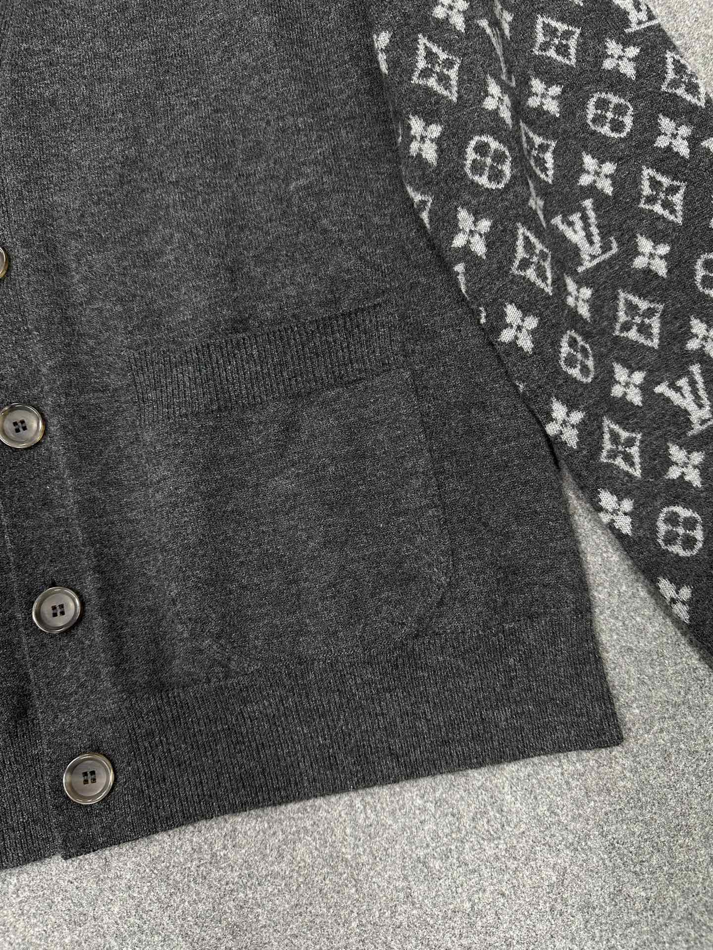 루이비통 여성 가디건 129805 Louis Vuitton Cardigan 썸네일 이미지
