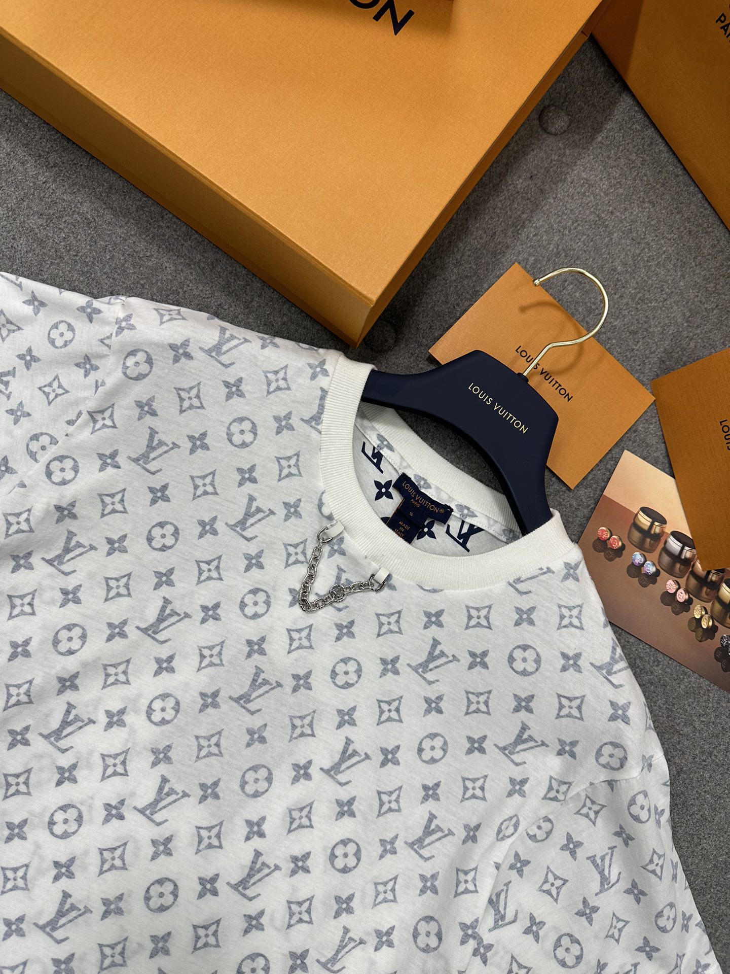 루이비통 여성 반팔 129777 Louis Vuitton T Shirt 썸네일 이미지