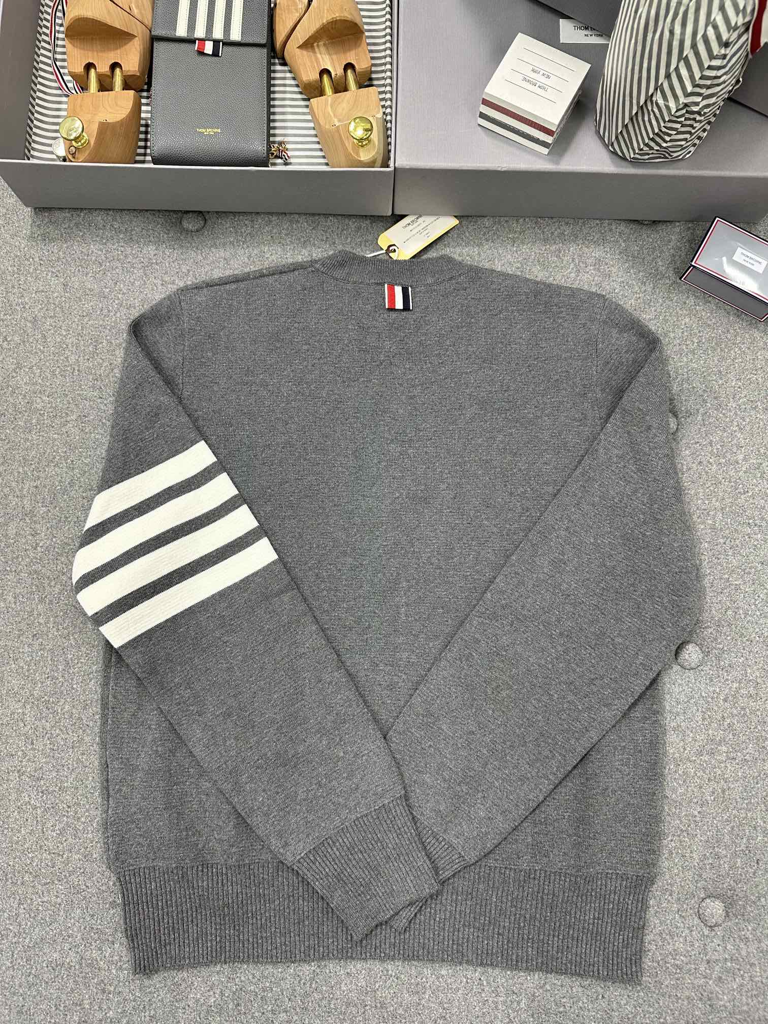 톰브라운 남성 긴팔 129789 Thom Browne Long Sleeve 썸네일 이미지