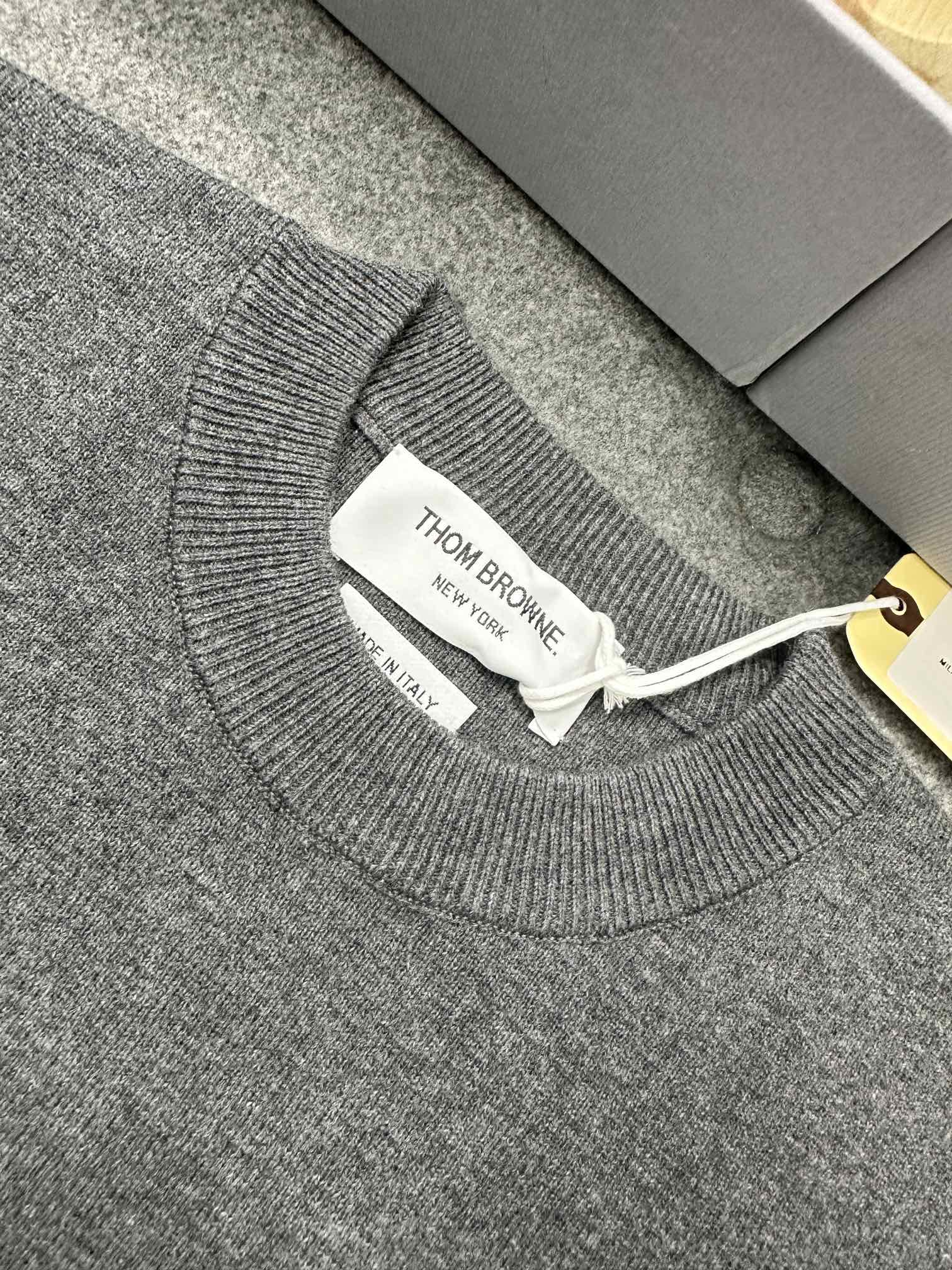 톰브라운 남성 긴팔 129789 Thom Browne Long Sleeve 썸네일 이미지