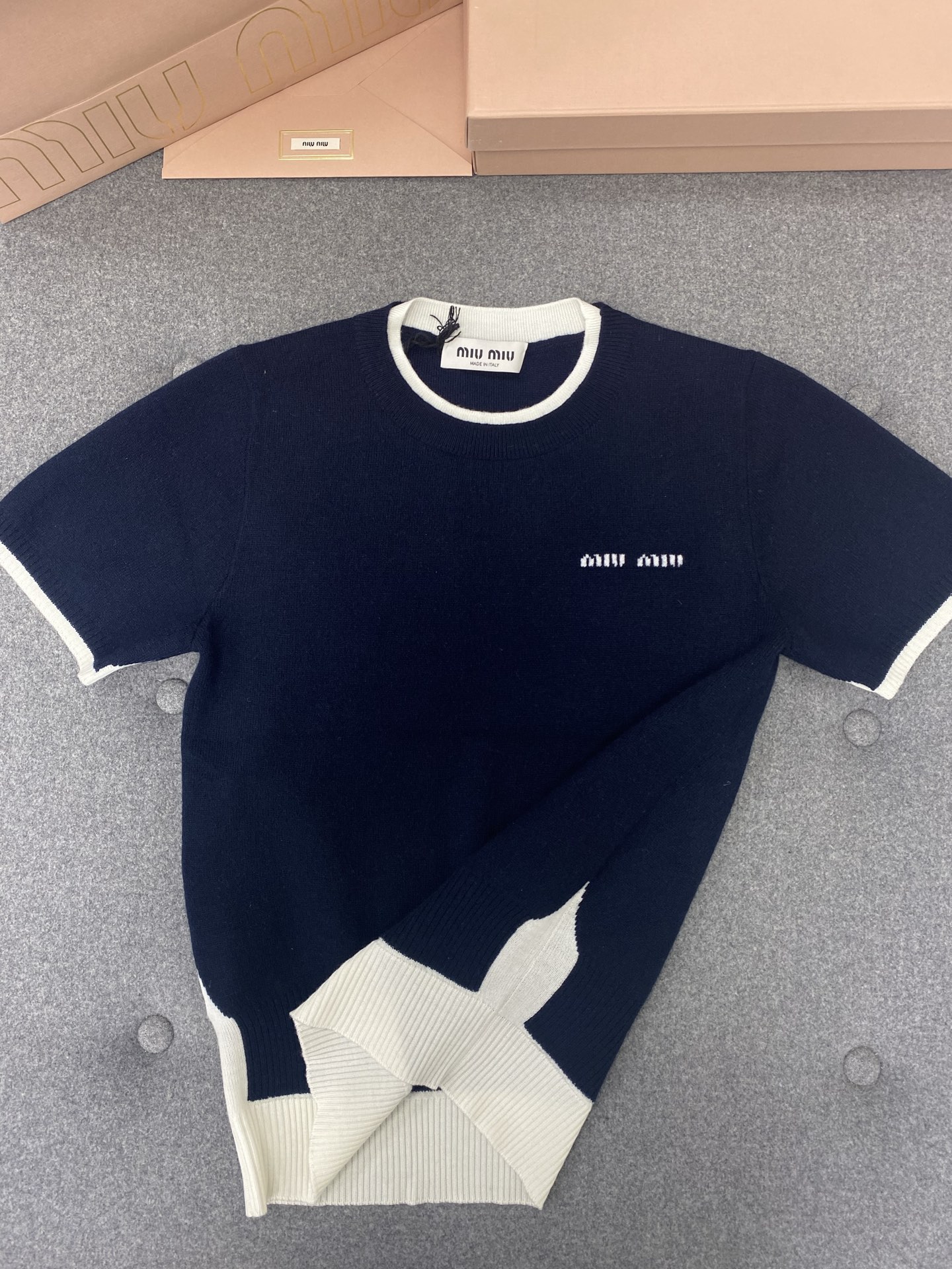 미우미우 여성 반팔 129782 Miu Miu T Shirt 썸네일 이미지