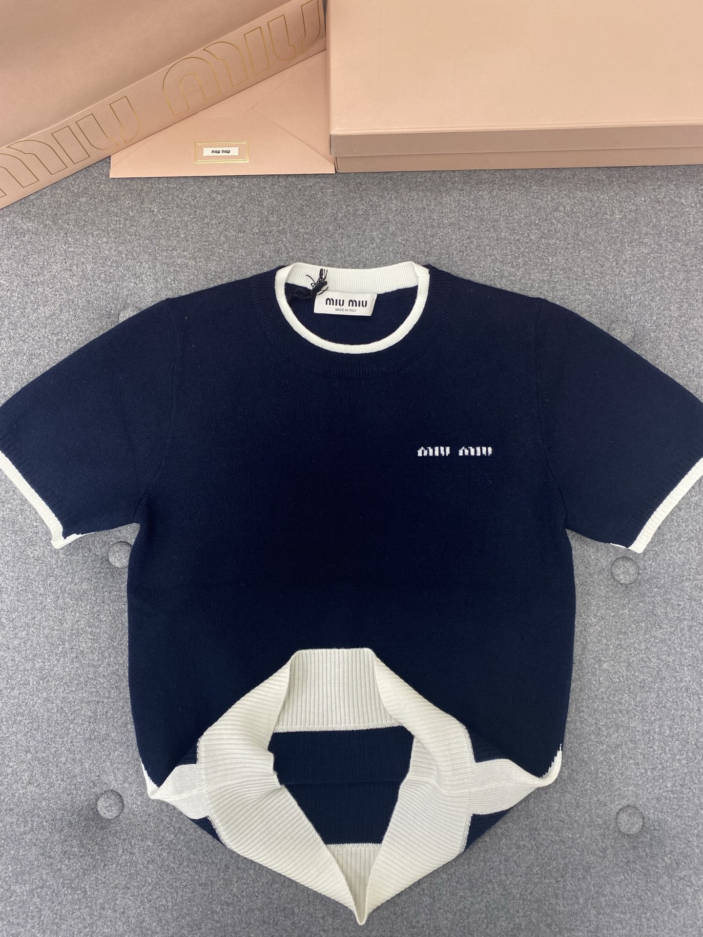 미우미우 여성 반팔 129782 Miu Miu T Shirt 썸네일 이미지