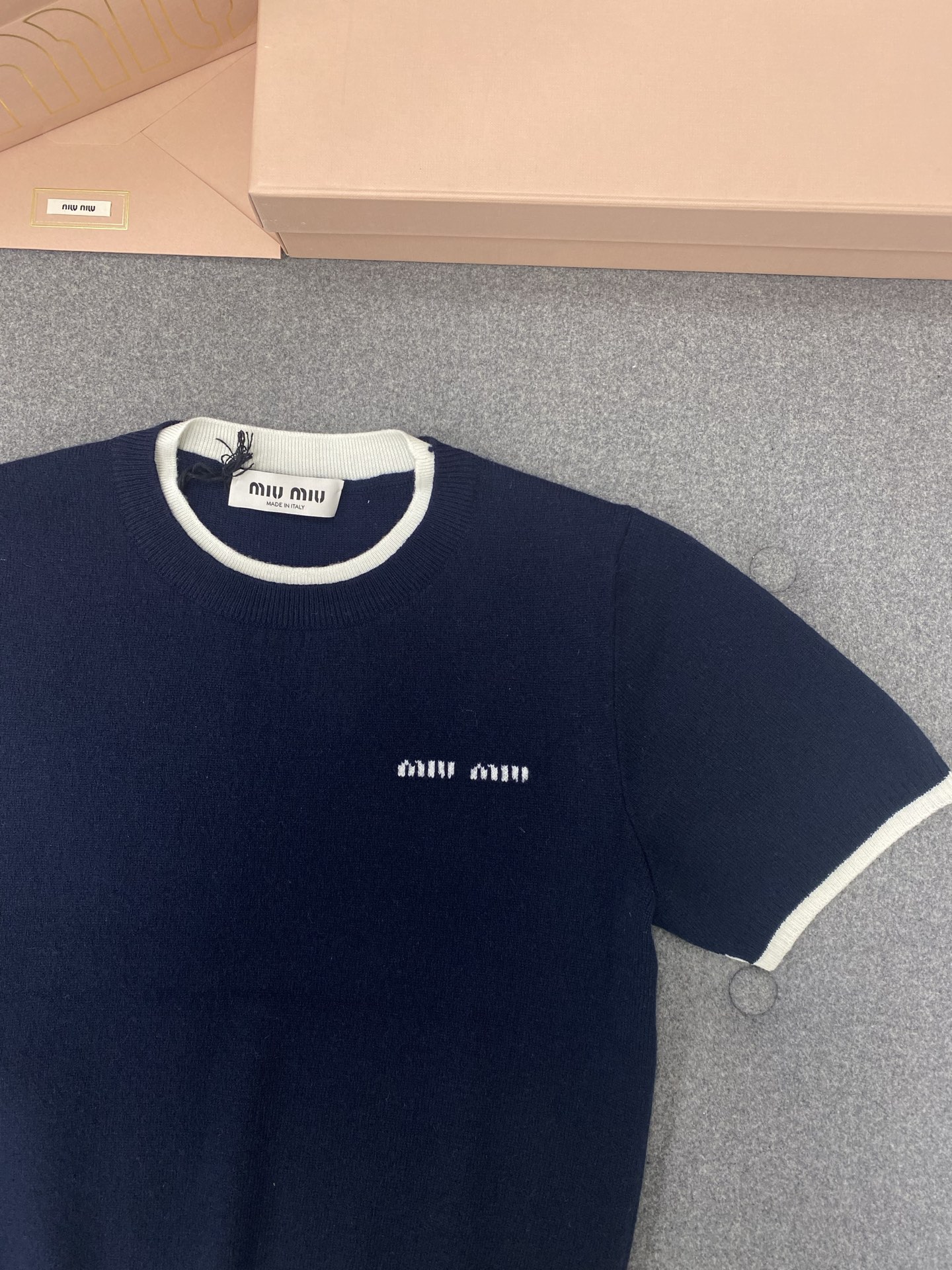 미우미우 여성 반팔 129782 Miu Miu T Shirt 썸네일 이미지