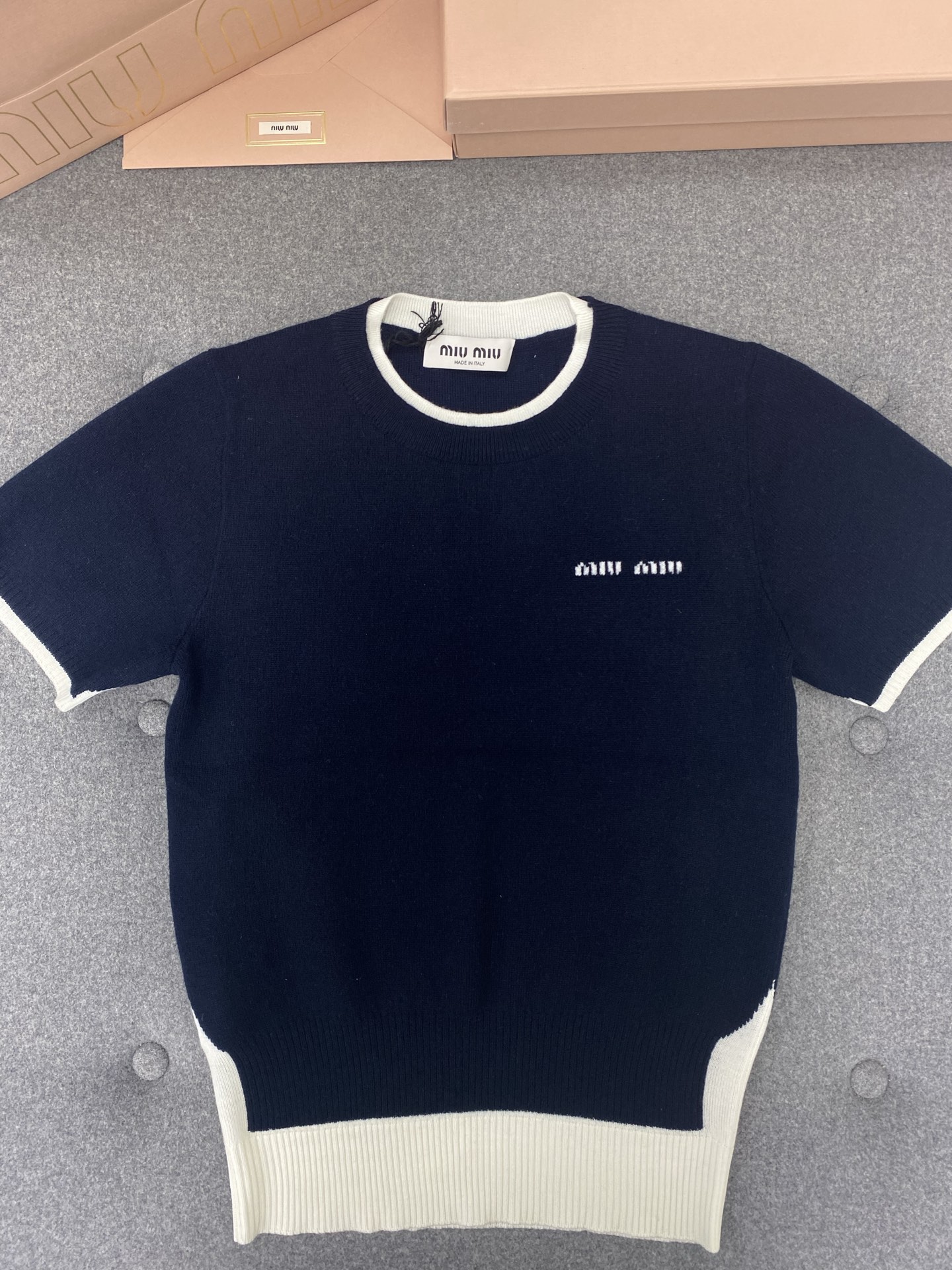 미우미우 여성 반팔 129782 Miu Miu T Shirt 썸네일 이미지