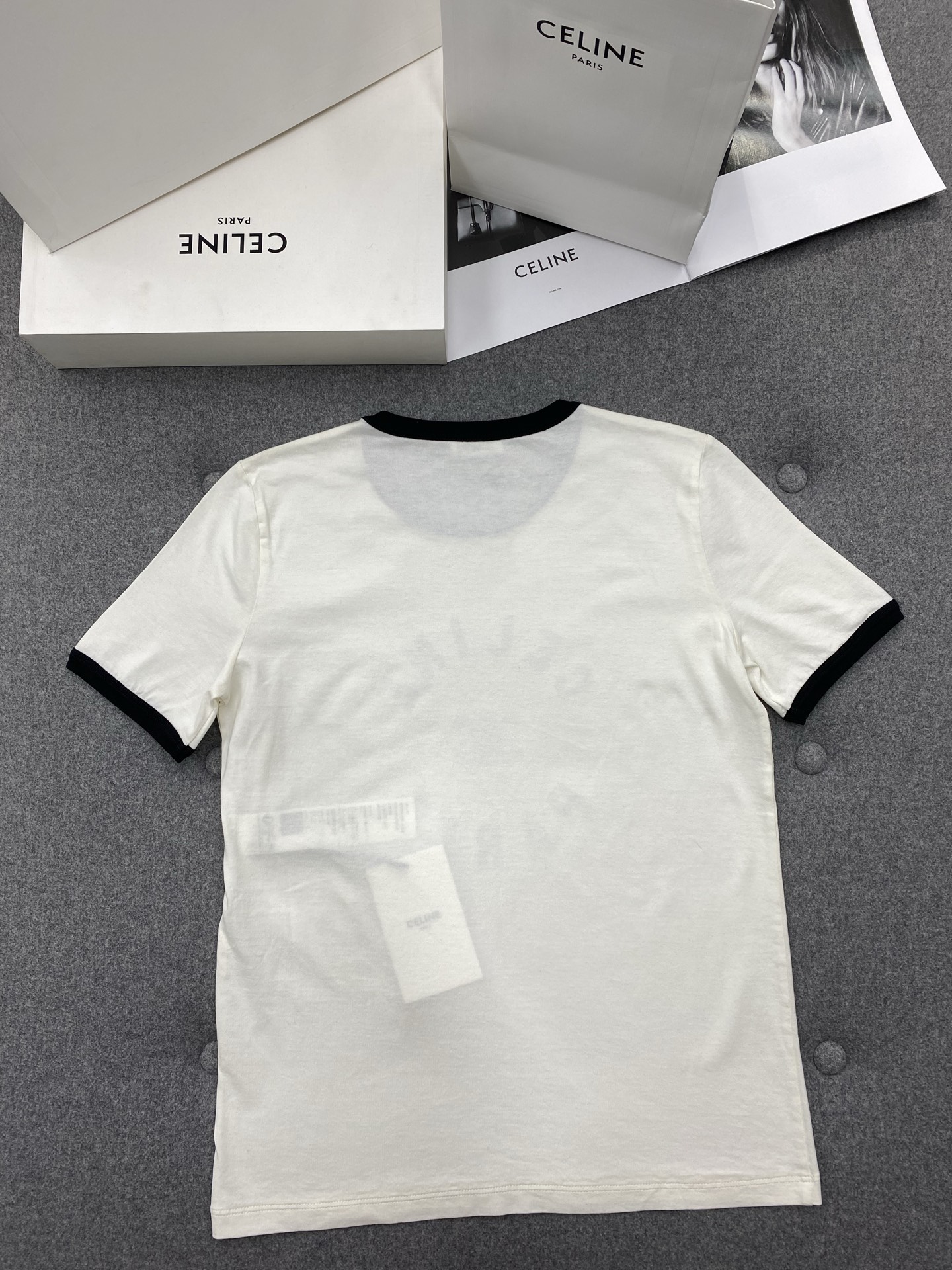 셀린느 여성 반팔 129779 Celine T Shirt 썸네일 이미지