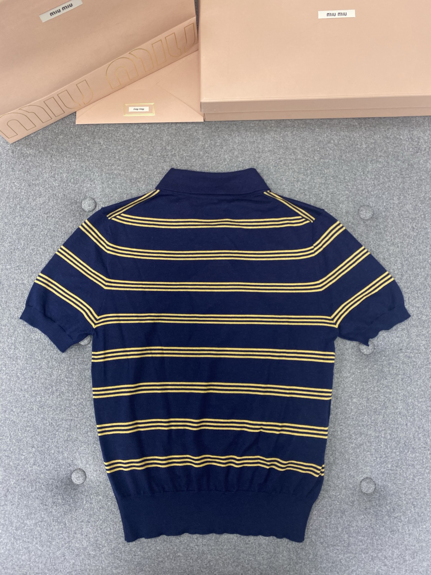 미우미우 여성 반팔 129775 Miu Miu T Shirt 썸네일 이미지