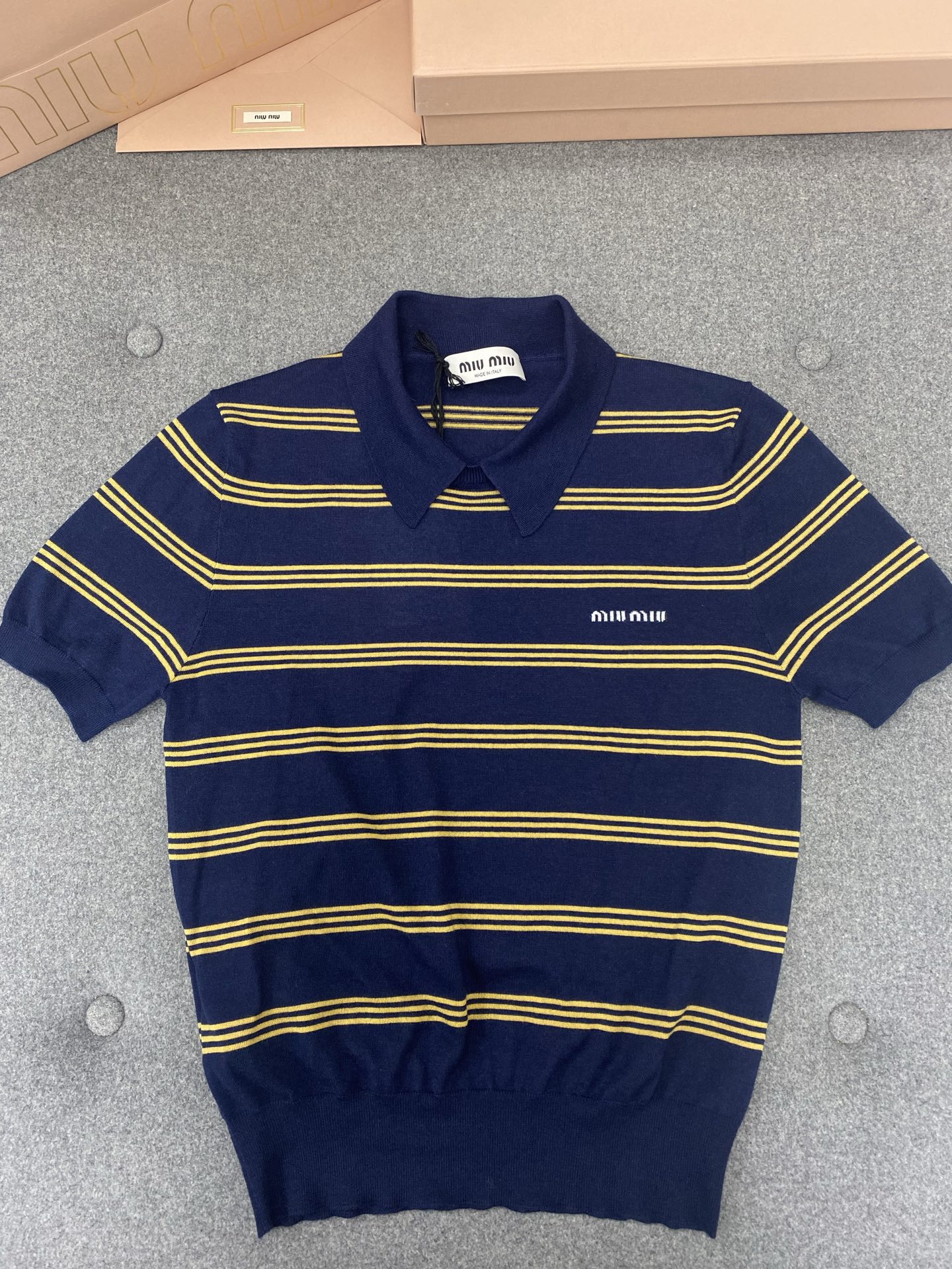 미우미우 여성 반팔 129775 Miu Miu T Shirt 썸네일 이미지
