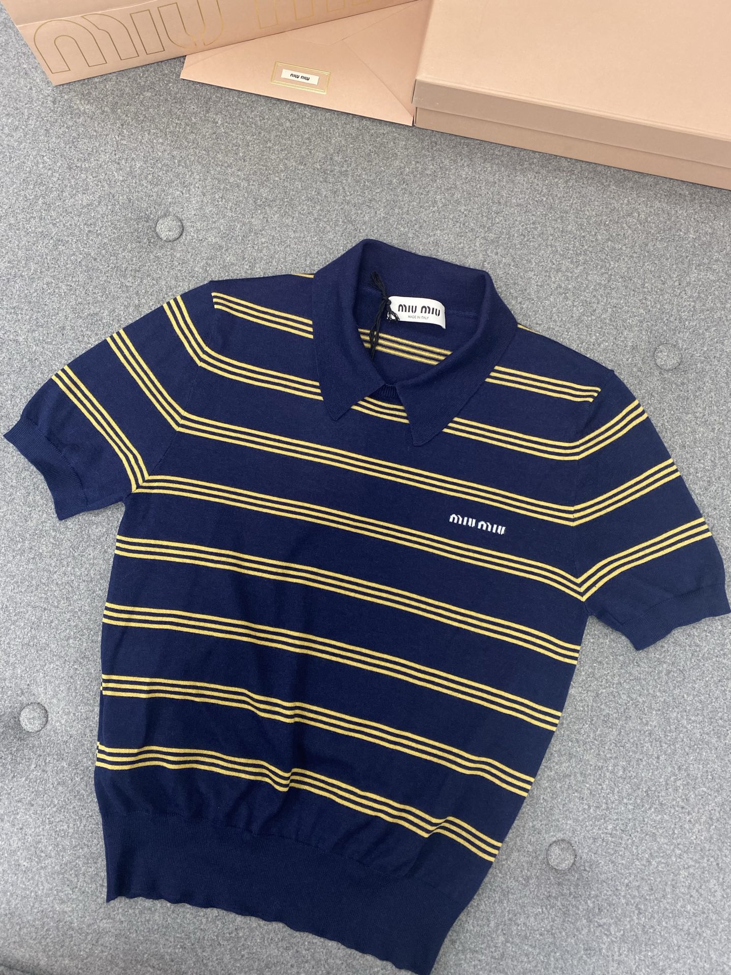 미우미우 여성 반팔 129775 Miu Miu T Shirt 썸네일 이미지