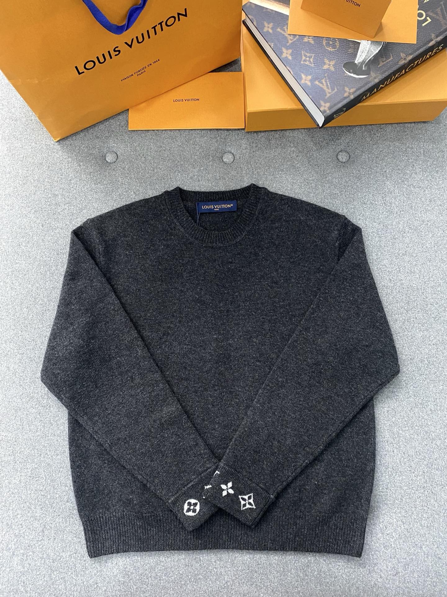 루이비통 남성 니트 129753 Louis Vuitton Knit