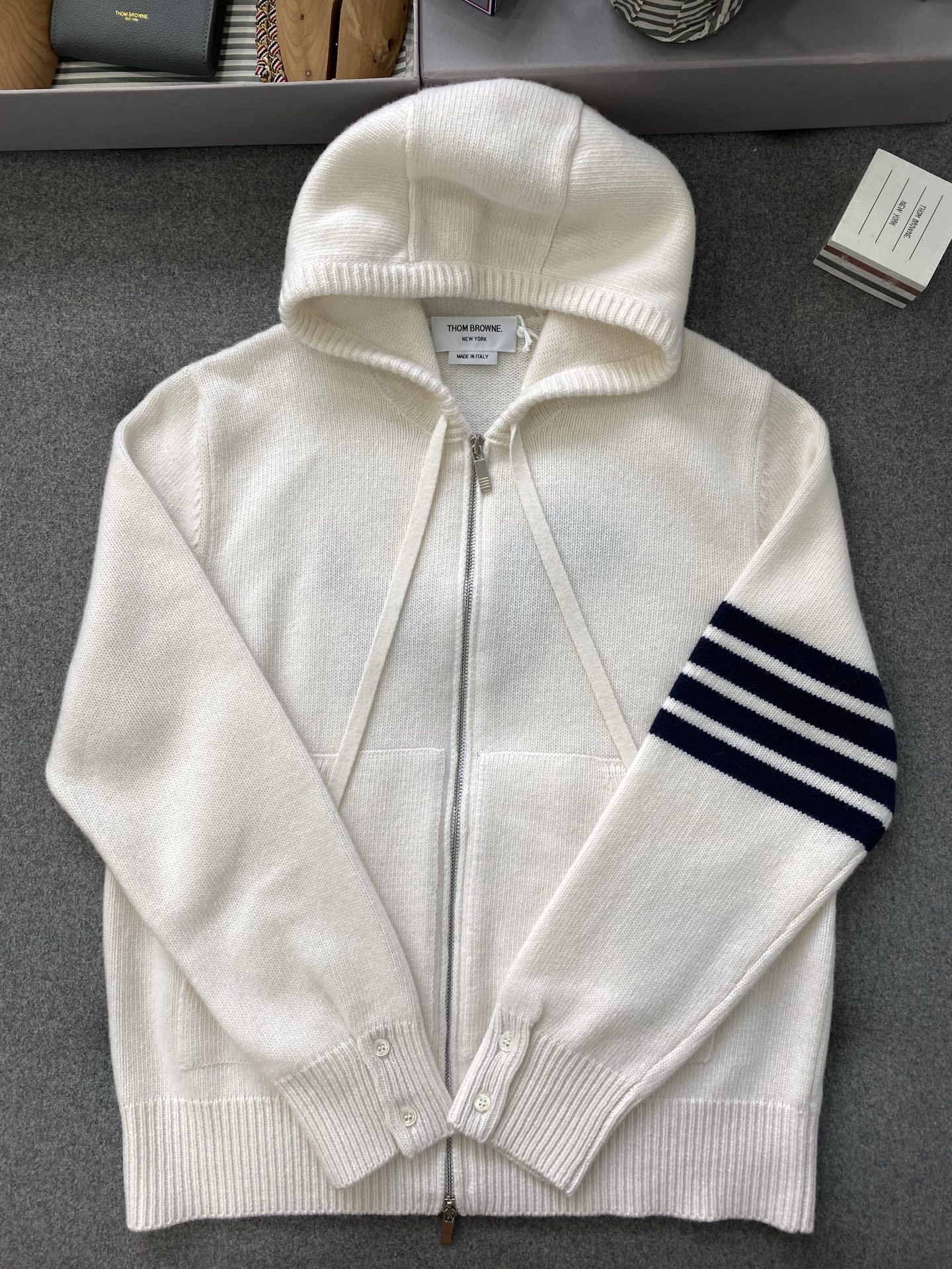 톰브라운 남성 후드 129758 Thom Browne Hoodie 썸네일 이미지