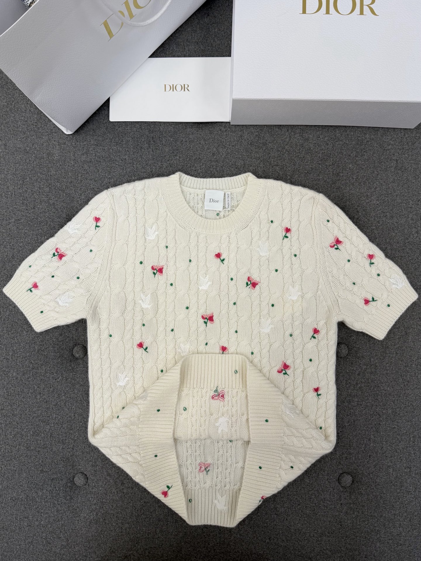 디올 여성 반팔 129749 Dior T Shirt 썸네일 이미지