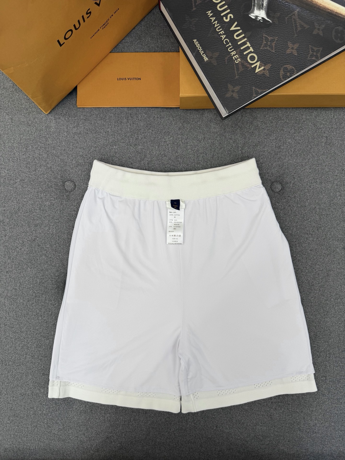 루이비통 남성 반바지 132835 Louis Vuitton Shorts 썸네일 이미지