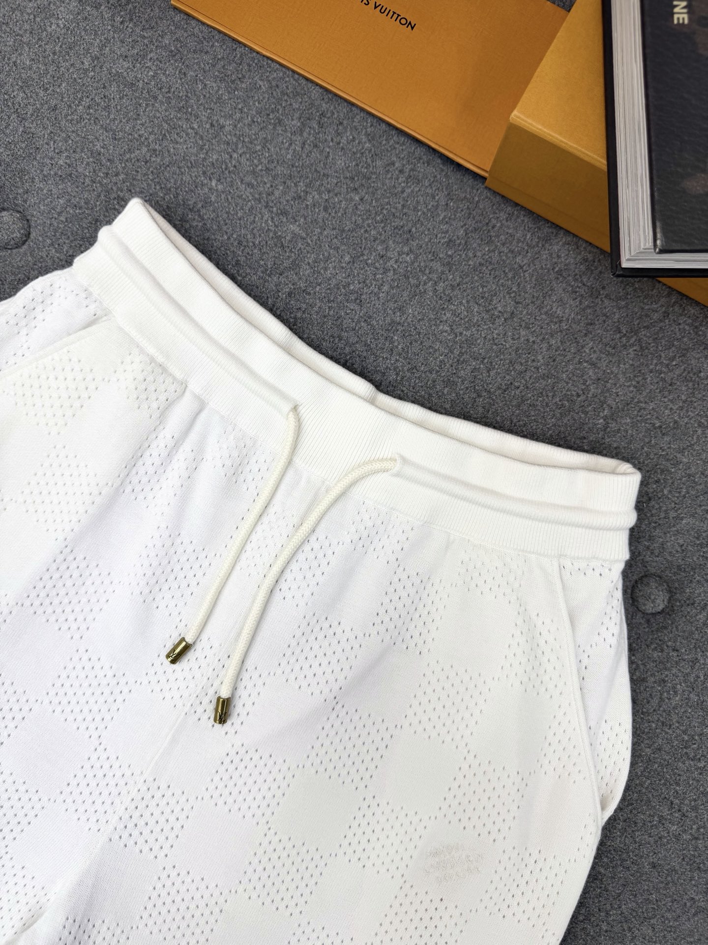 루이비통 남성 반바지 132835 Louis Vuitton Shorts 썸네일 이미지