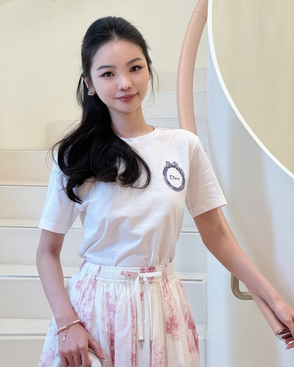 디올 여성 반팔 132825 Dior T Shirt 썸네일 이미지
