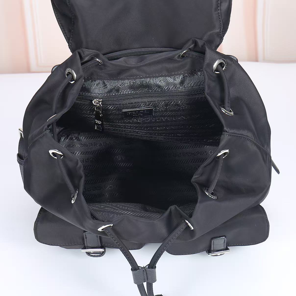 PRADA普拉达背包 型号：A223（进口防水布） 尺寸：28x30x15（cm） 💪🏿重金打版复刻👍定制进口南韩防水布
