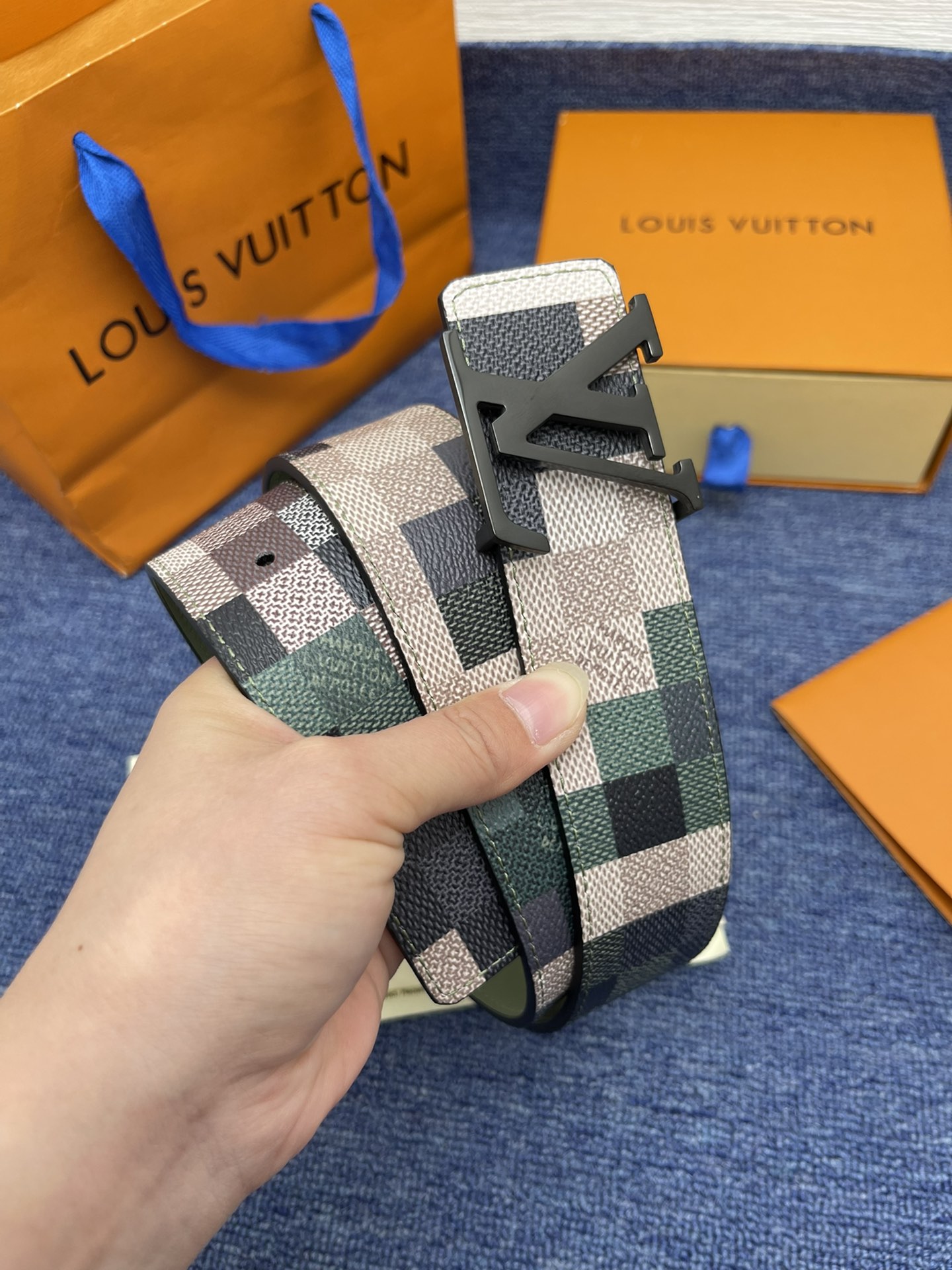 LV.路易威登全套包装原版品质代工厂货品40mm宽度正品一体铸造五金钢扣原厂皮料双面原厂定制面料区别市场