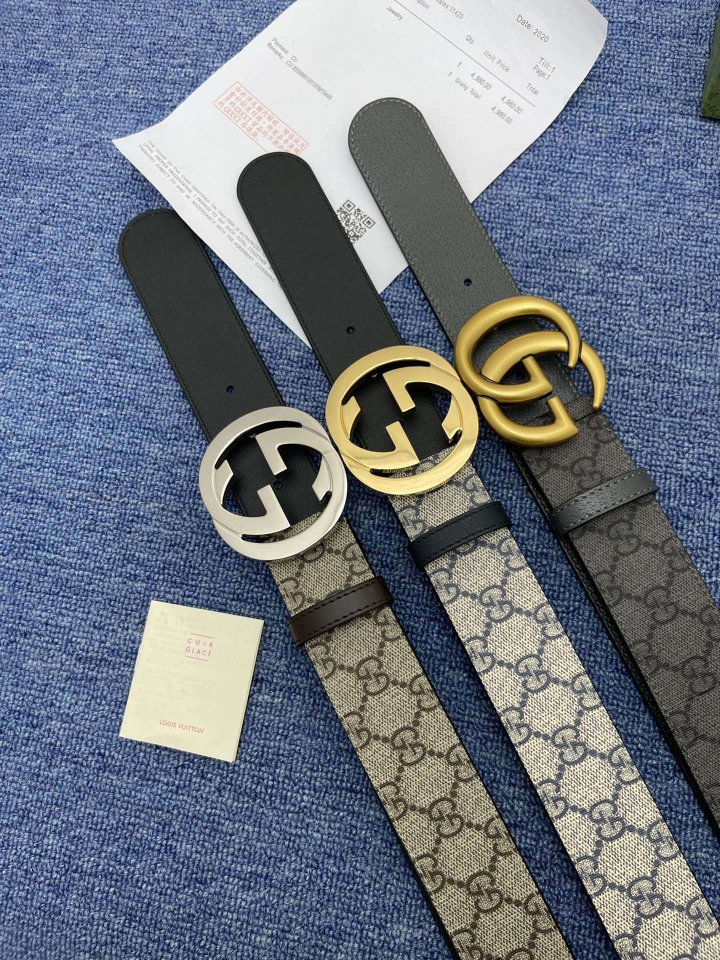 品牌古驰Gucci描述采用高级GucciSignature真皮精制而成触感厚实饰以双G商标带扣腰带为意大