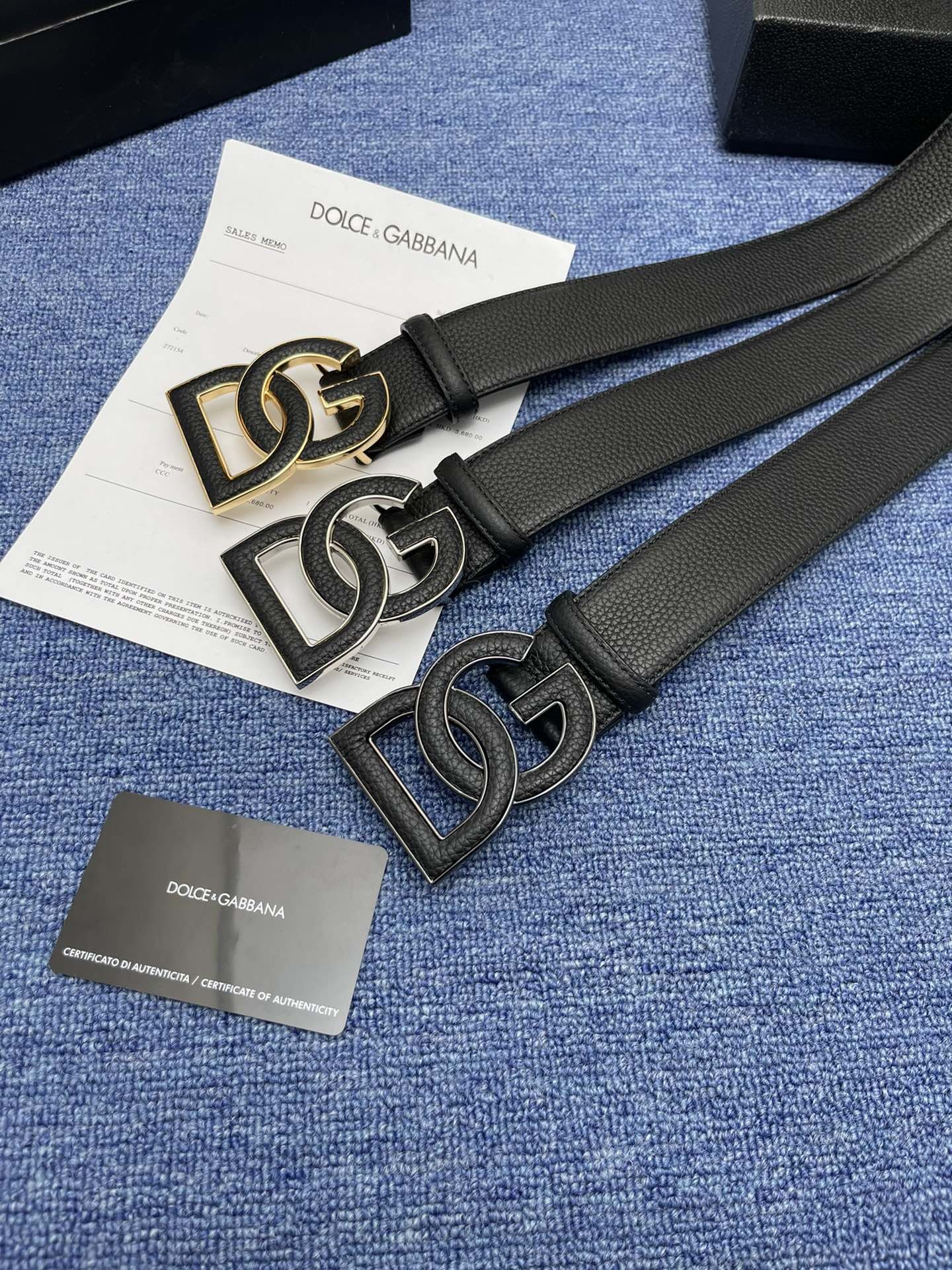 品牌DGNO.550描述这款腰带配以水牛皮衬里覆以Monogram牛皮展现细腻的品牌特质4.0宽Mono