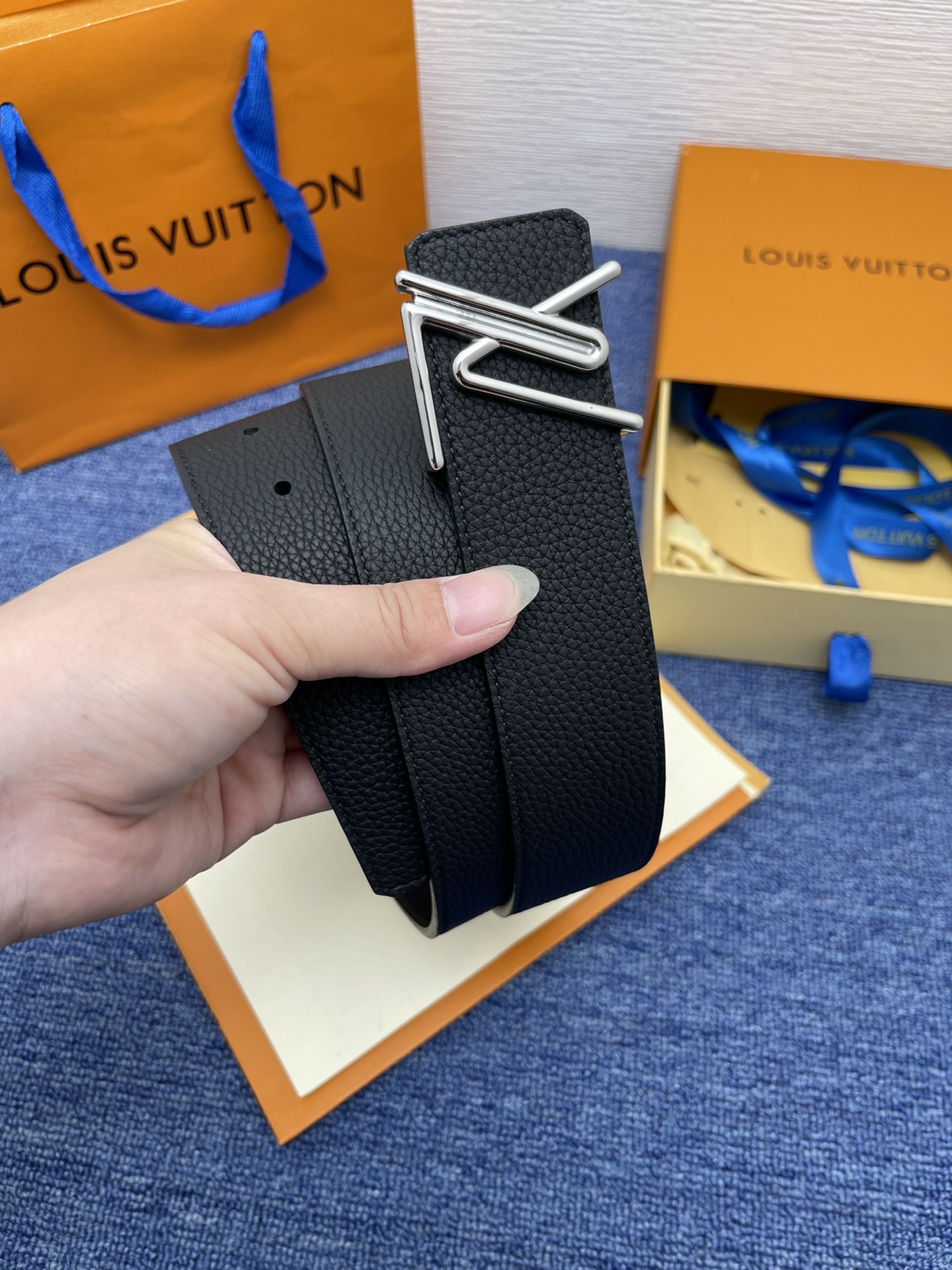 LV.路易威登全套包装原版品质代工厂货品40mm宽度正品一体铸造五金钢扣原厂皮料双面原厂定制面料区别市场