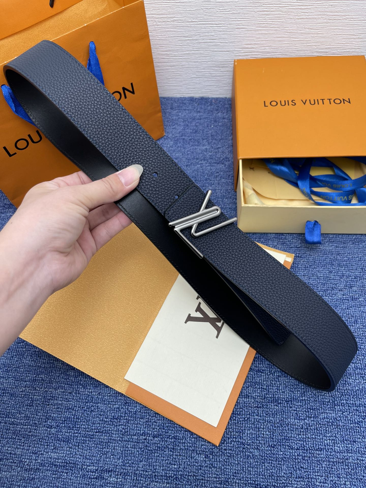 LV.路易威登全套包装原版品质代工厂货品40mm宽度正品一体铸造五金钢扣原厂皮料双面原厂定制面料区别市场